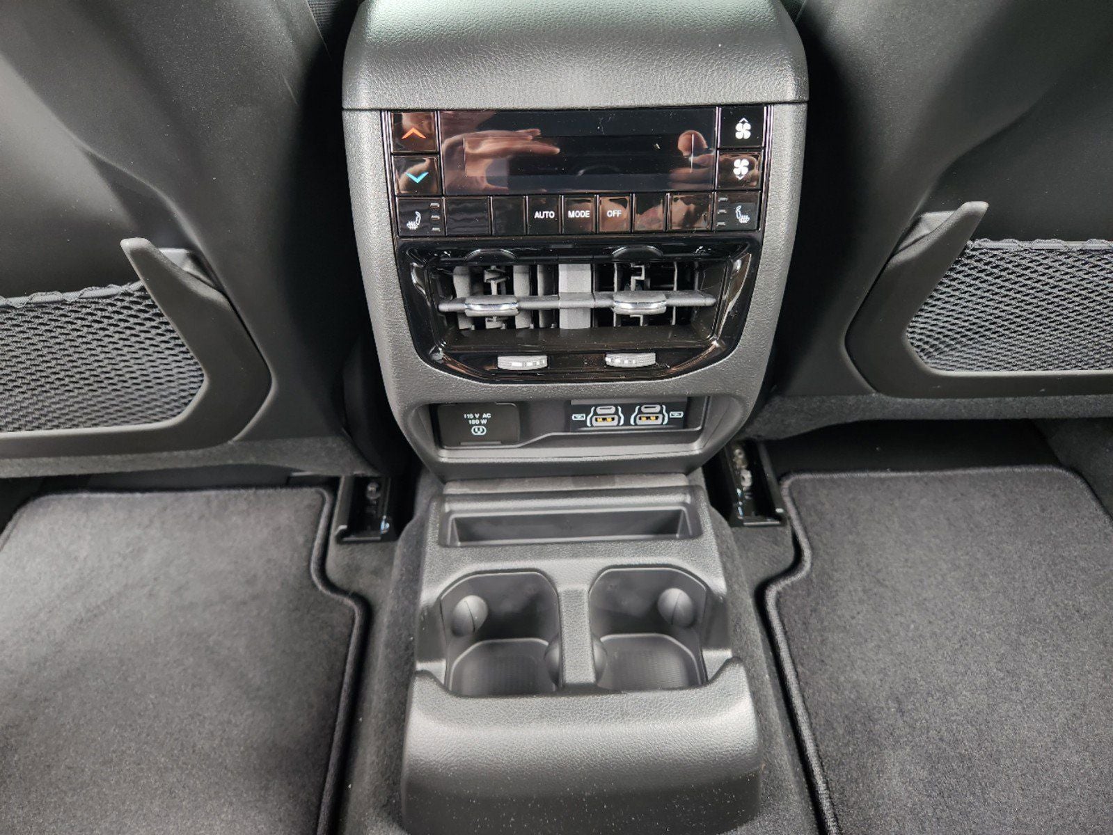 2025 Jeep Grand Cherokee GRAND CHEROKEE L OVERLAND 4X4