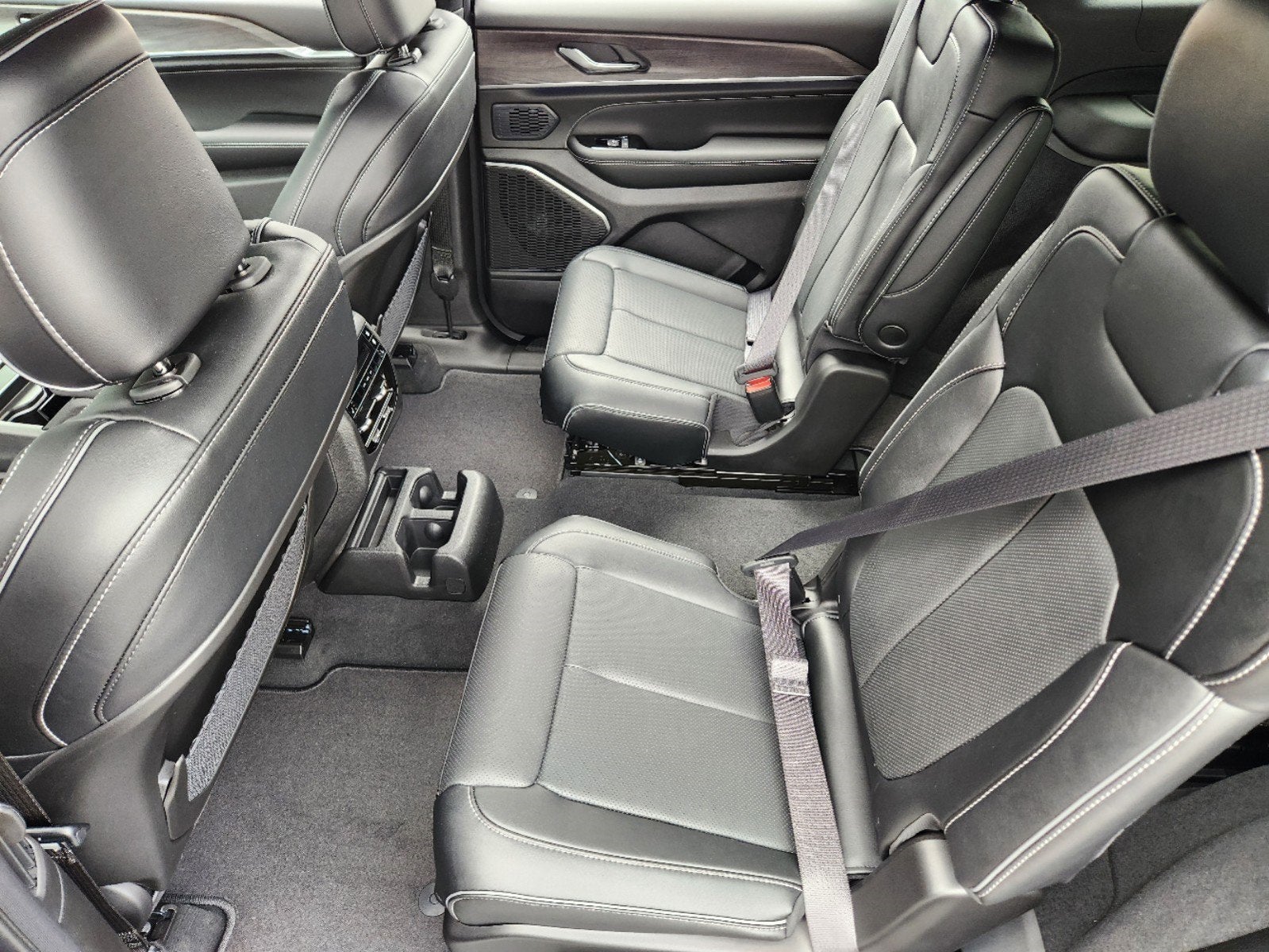 2025 Jeep Grand Cherokee GRAND CHEROKEE L OVERLAND 4X4