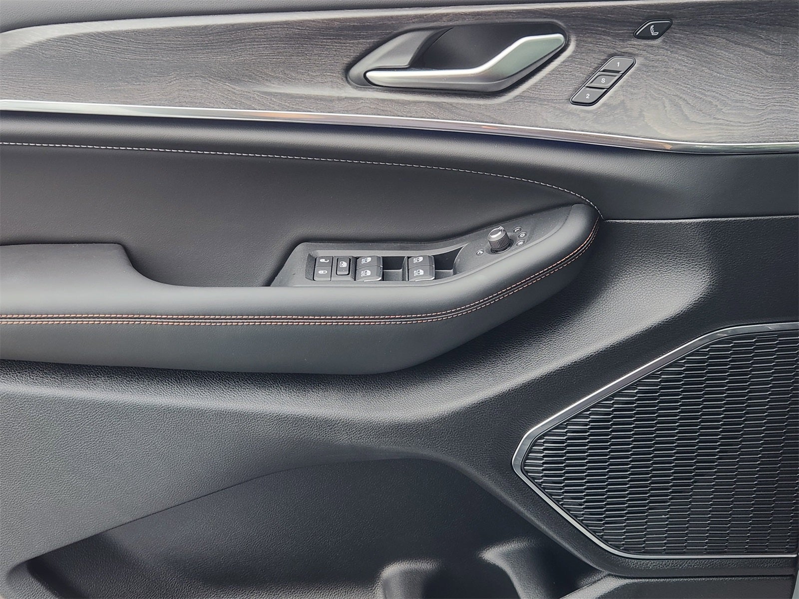 2025 Jeep Grand Cherokee GRAND CHEROKEE L OVERLAND 4X4