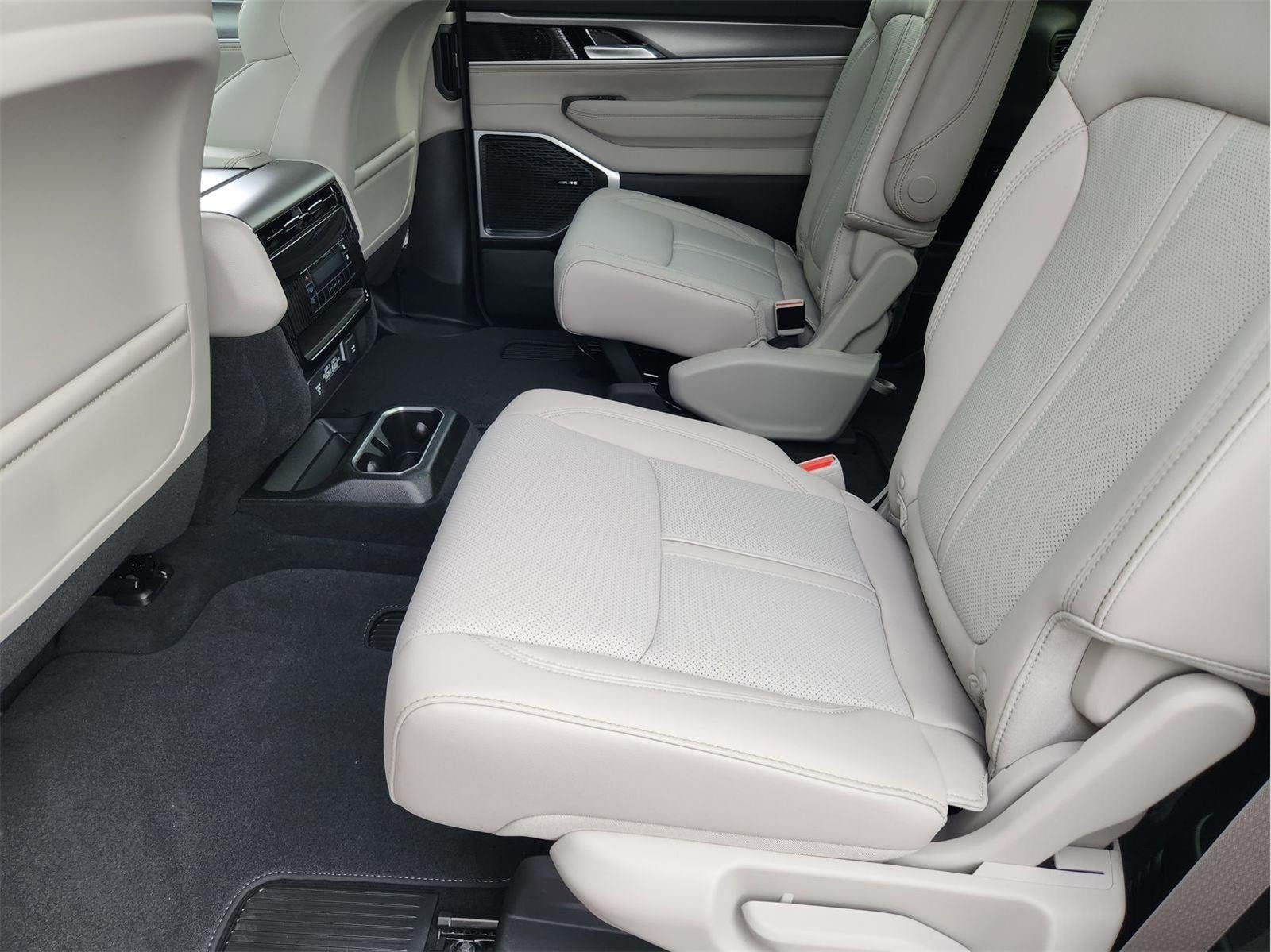 2026 Jeep Grand Wagoneer GRAND WAGONEER L 4X2