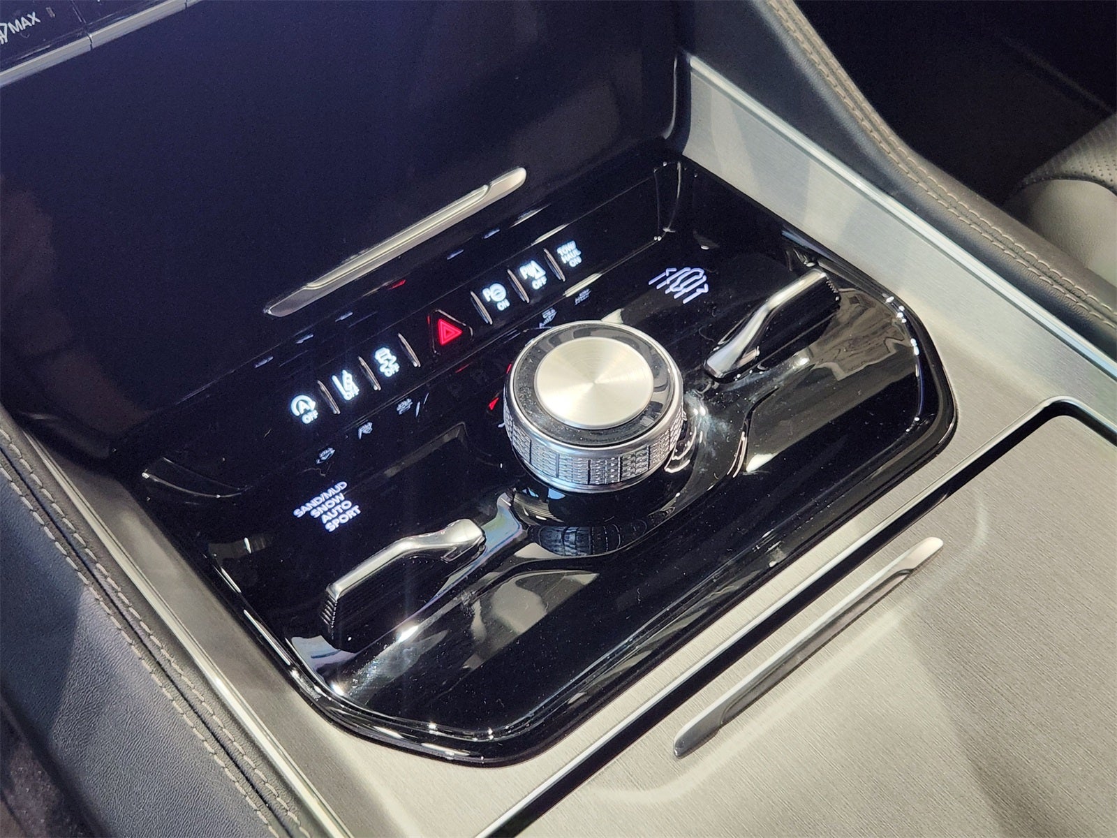 2025 Jeep Wagoneer WAGONEER L CARBIDE 4X4