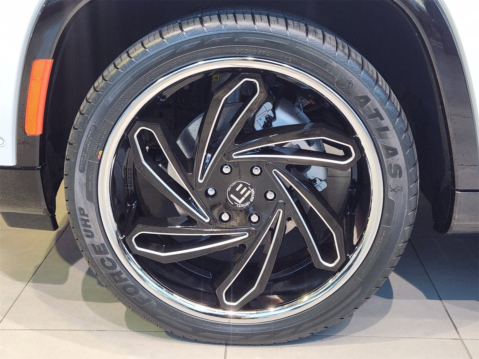 2025 Jeep Wagoneer WAGONEER L CARBIDE 4X4