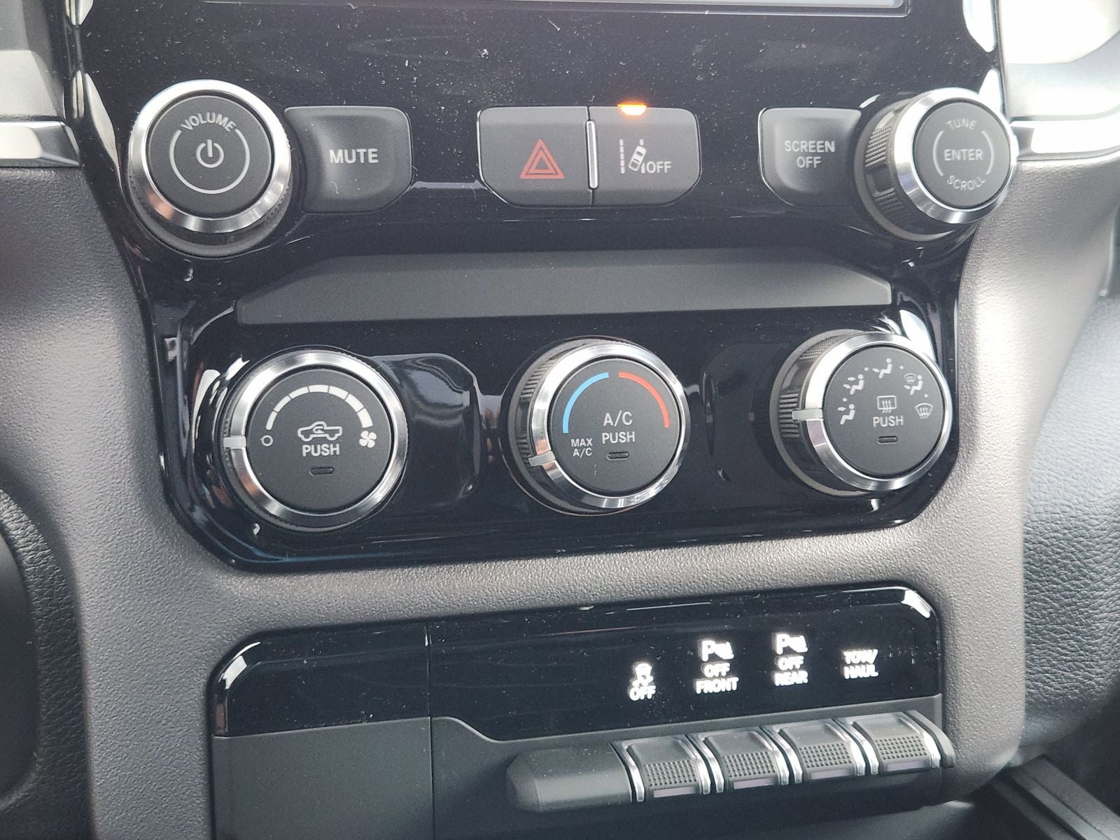 2026 RAM Ram 1500 RAM 1500 LONE STAR QUAD CAB 4X2 6'4' BOX