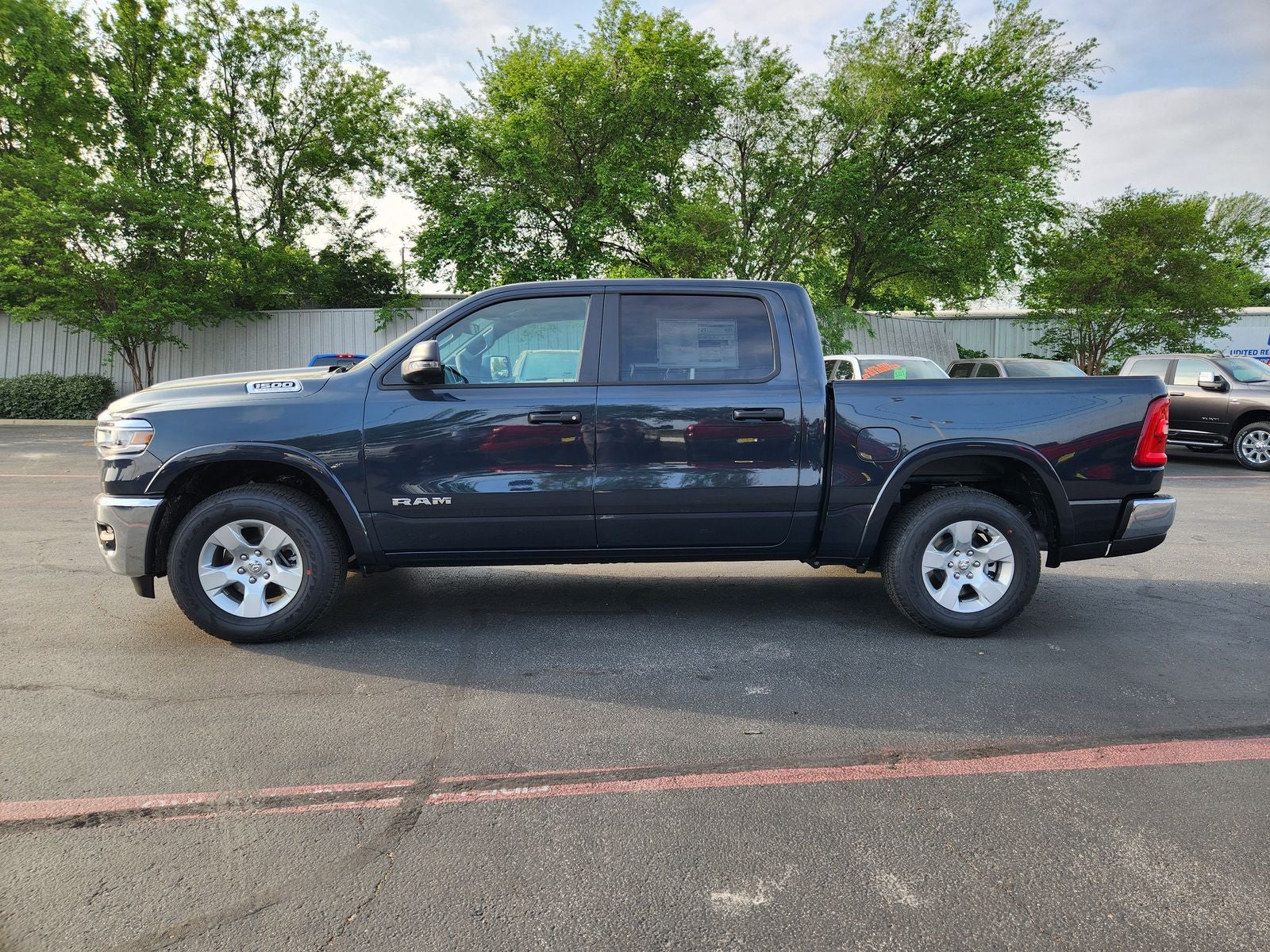 2026 RAM Ram 1500 RAM 1500 LONE STAR CREW CAB 4X2 5'7' BOX