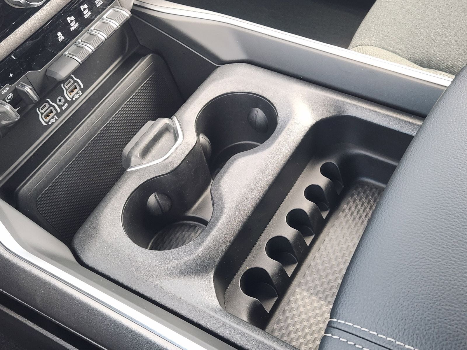 2026 RAM Ram 1500 RAM 1500 LONE STAR CREW CAB 4X2 5'7' BOX