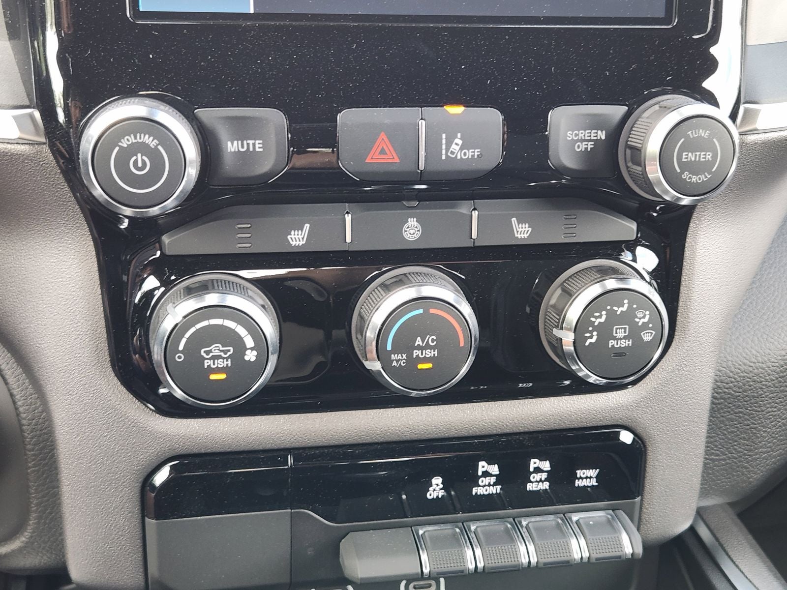 2026 RAM 1500 RAM 1500 LONE STAR CREW CAB 4X2 5'7' BOX