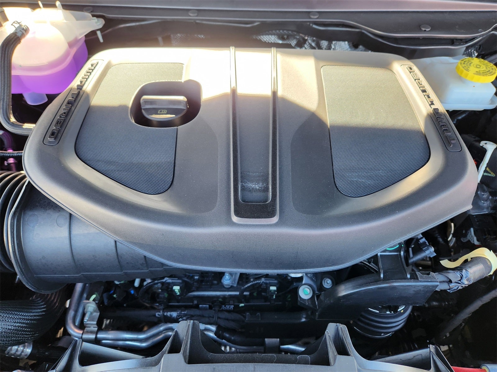 2026 RAM Ram 1500 RAM 1500 LARAMIE CREW CAB 4X2 5'7' BOX