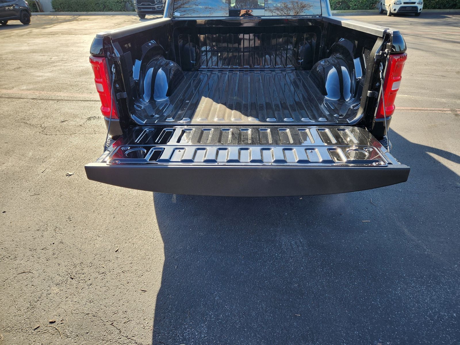 2026 RAM Ram 1500 RAM 1500 LARAMIE CREW CAB 4X2 5'7' BOX