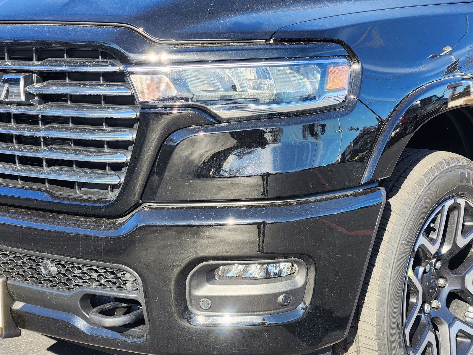 2026 RAM Ram 1500 RAM 1500 LARAMIE CREW CAB 4X2 5'7' BOX