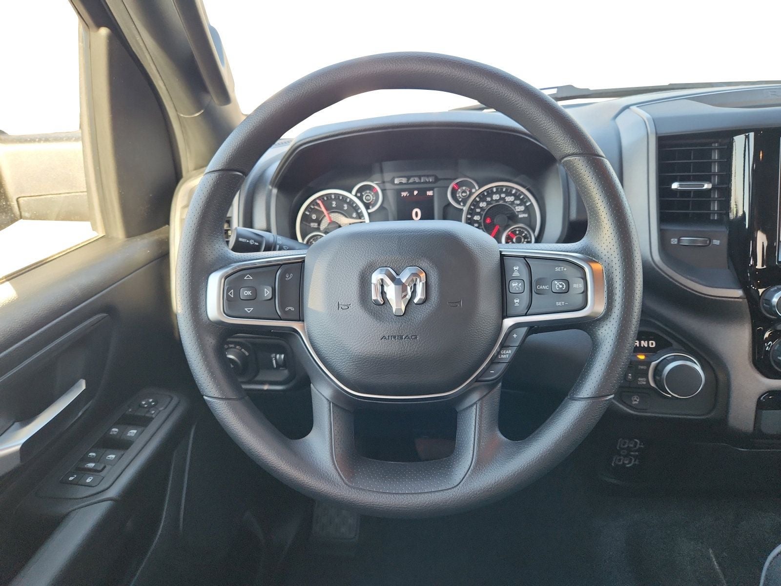 2026 RAM Ram 1500 RAM 1500 TRADESMAN QUAD CAB 4X4 6'4' BOX