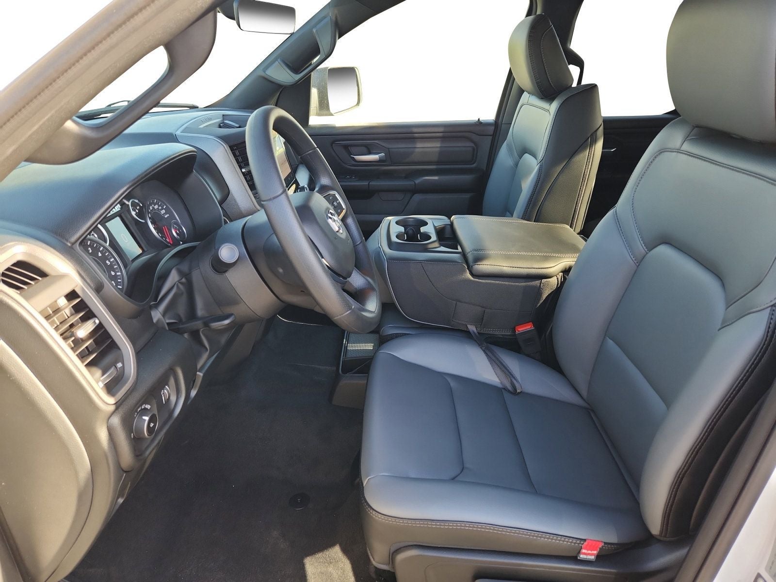 2026 RAM Ram 1500 RAM 1500 TRADESMAN QUAD CAB 4X4 6'4' BOX