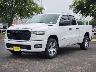 2026 RAM Ram 1500 RAM 1500 EXPRESS QUAD CAB 4X2 6'4' BOX