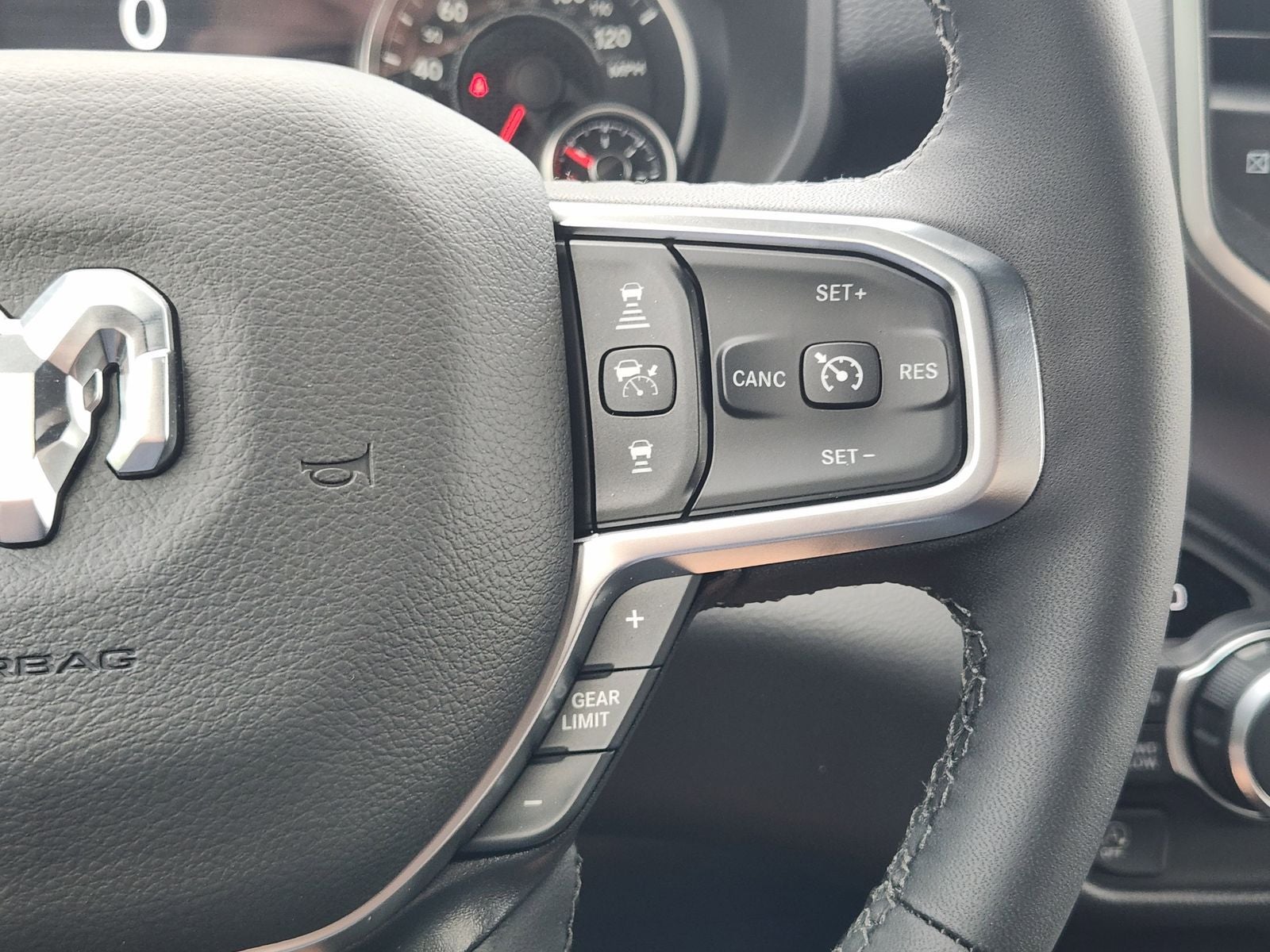 2026 RAM Ram 1500 RAM 1500 LONE STAR CREW CAB 4X4 5'7' BOX