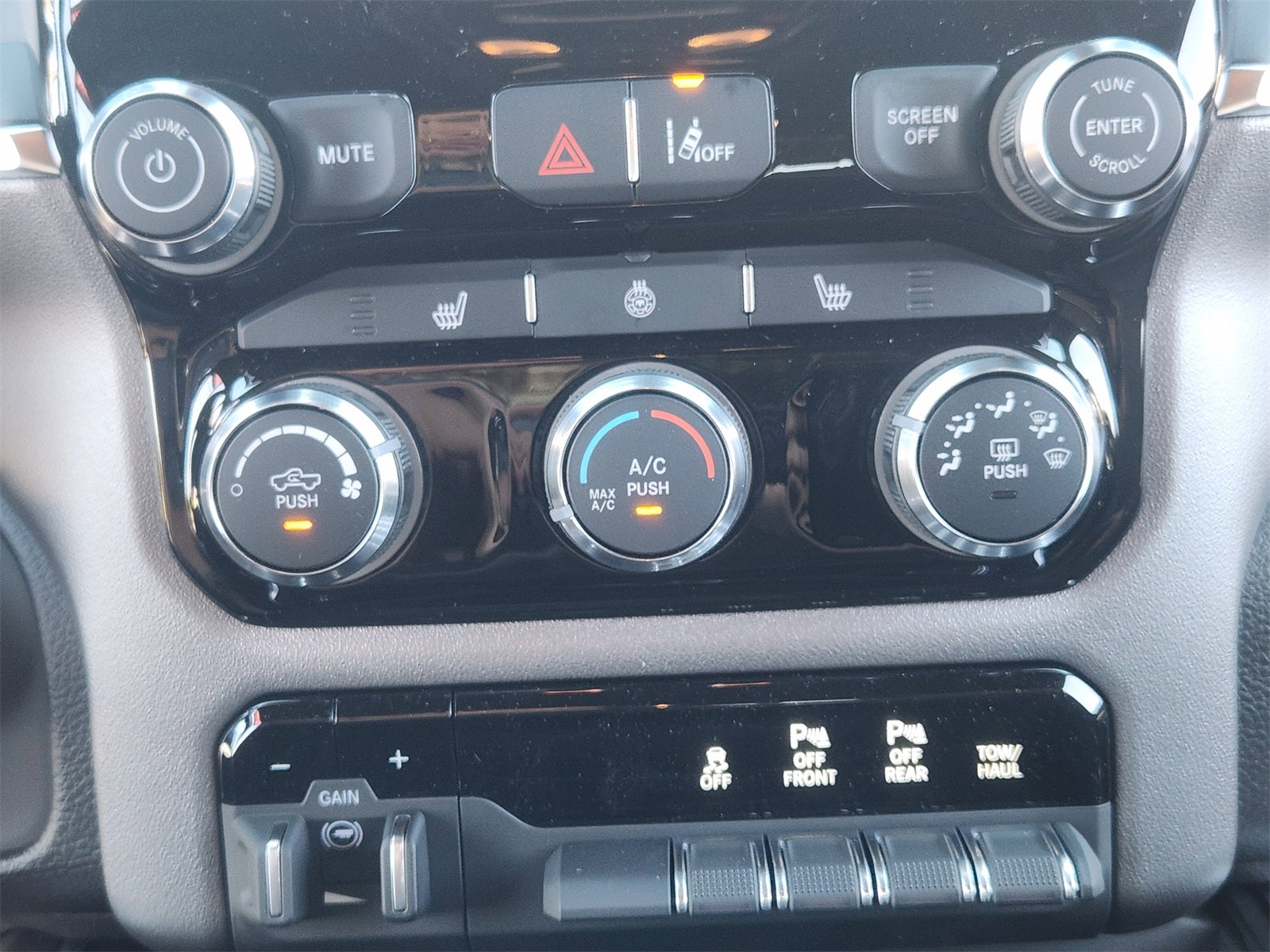 2026 RAM Ram 1500 RAM 1500 LONE STAR CREW CAB 4X4 5'7' BOX