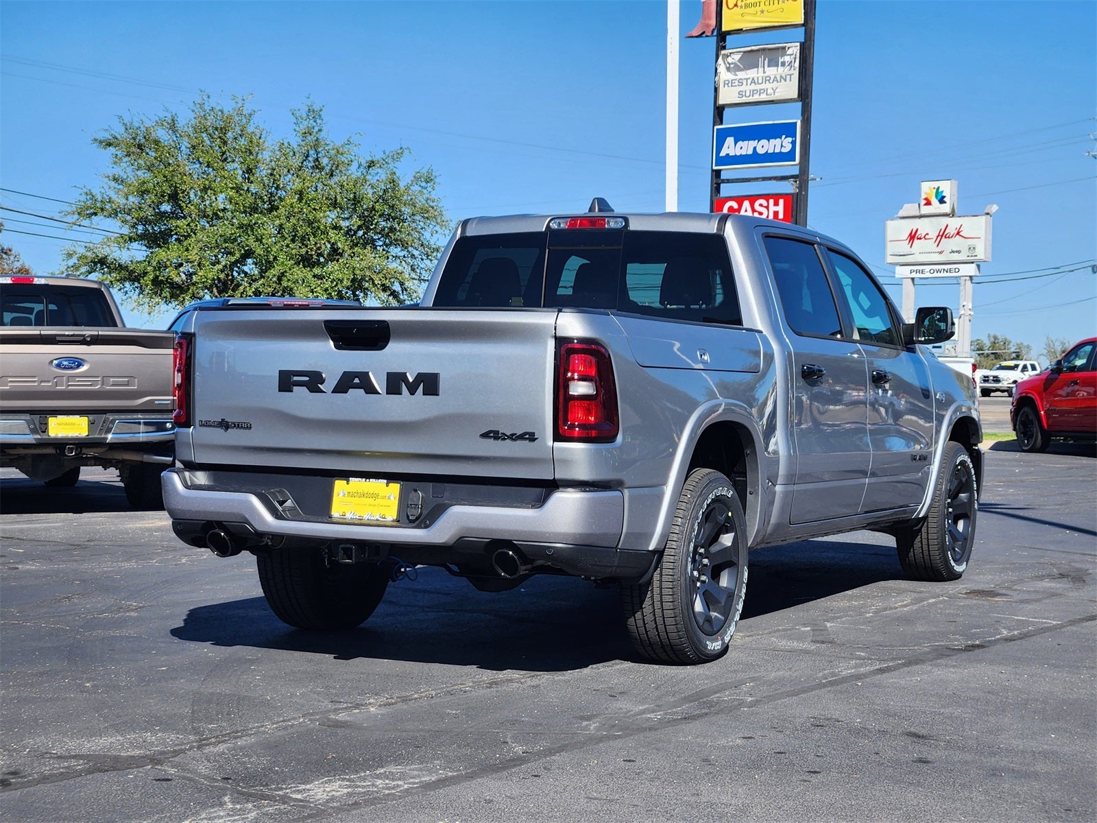 2026 RAM Ram 1500 RAM 1500 LONE STAR CREW CAB 4X4 5'7' BOX