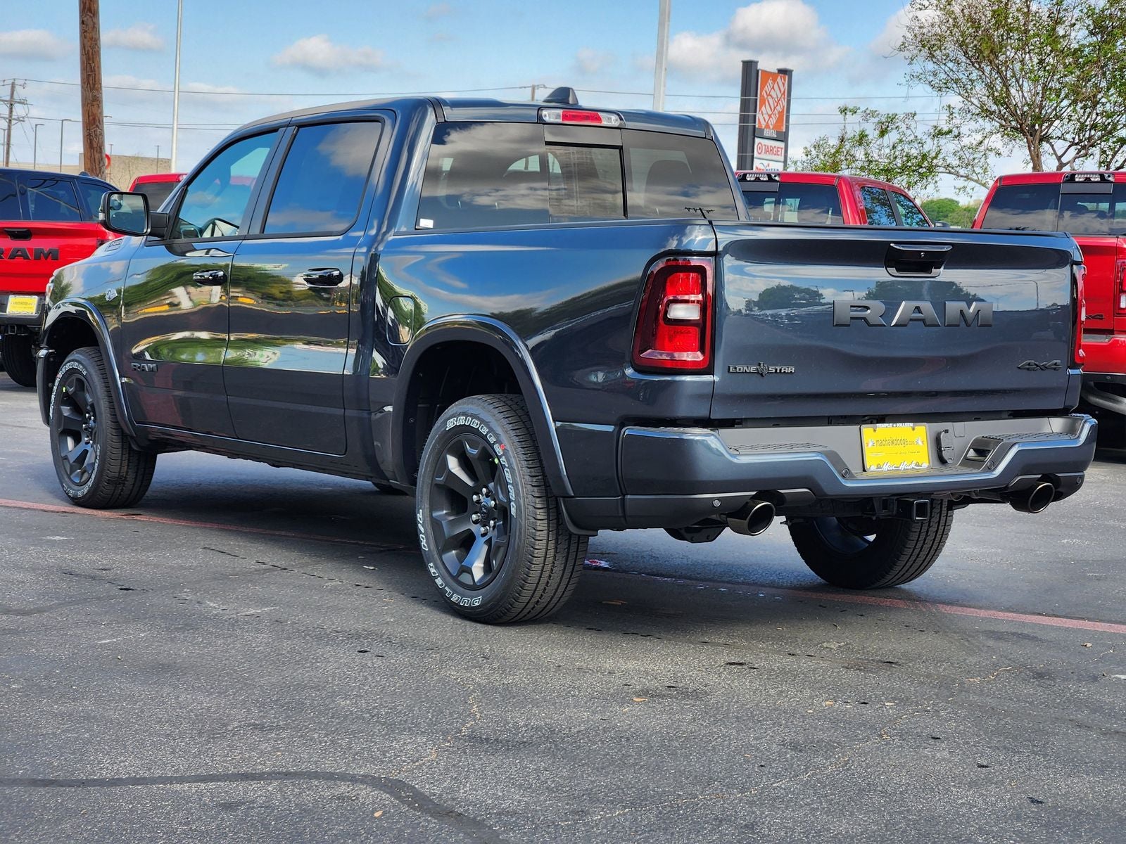 2026 RAM Ram 1500 RAM 1500 LONE STAR CREW CAB 4X4 5'7' BOX