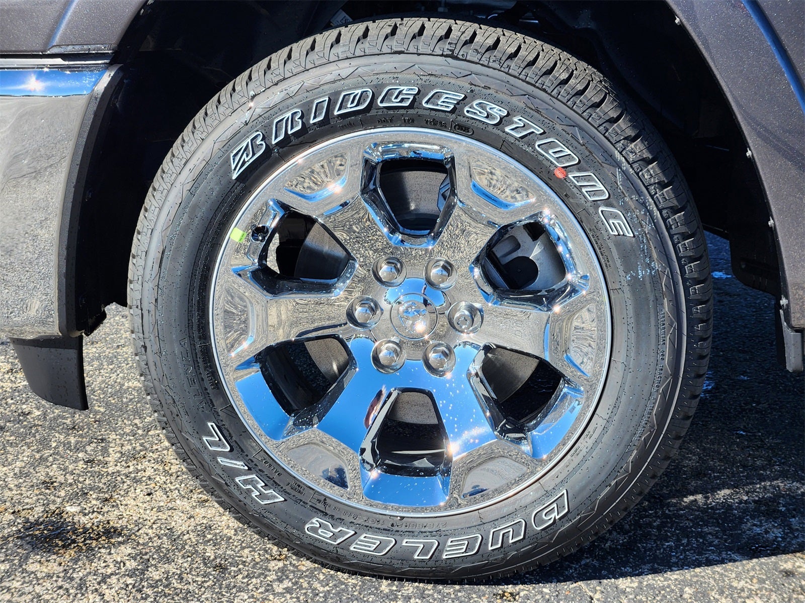 2026 RAM Ram 1500 RAM 1500 LONE STAR CREW CAB 4X4 5'7' BOX