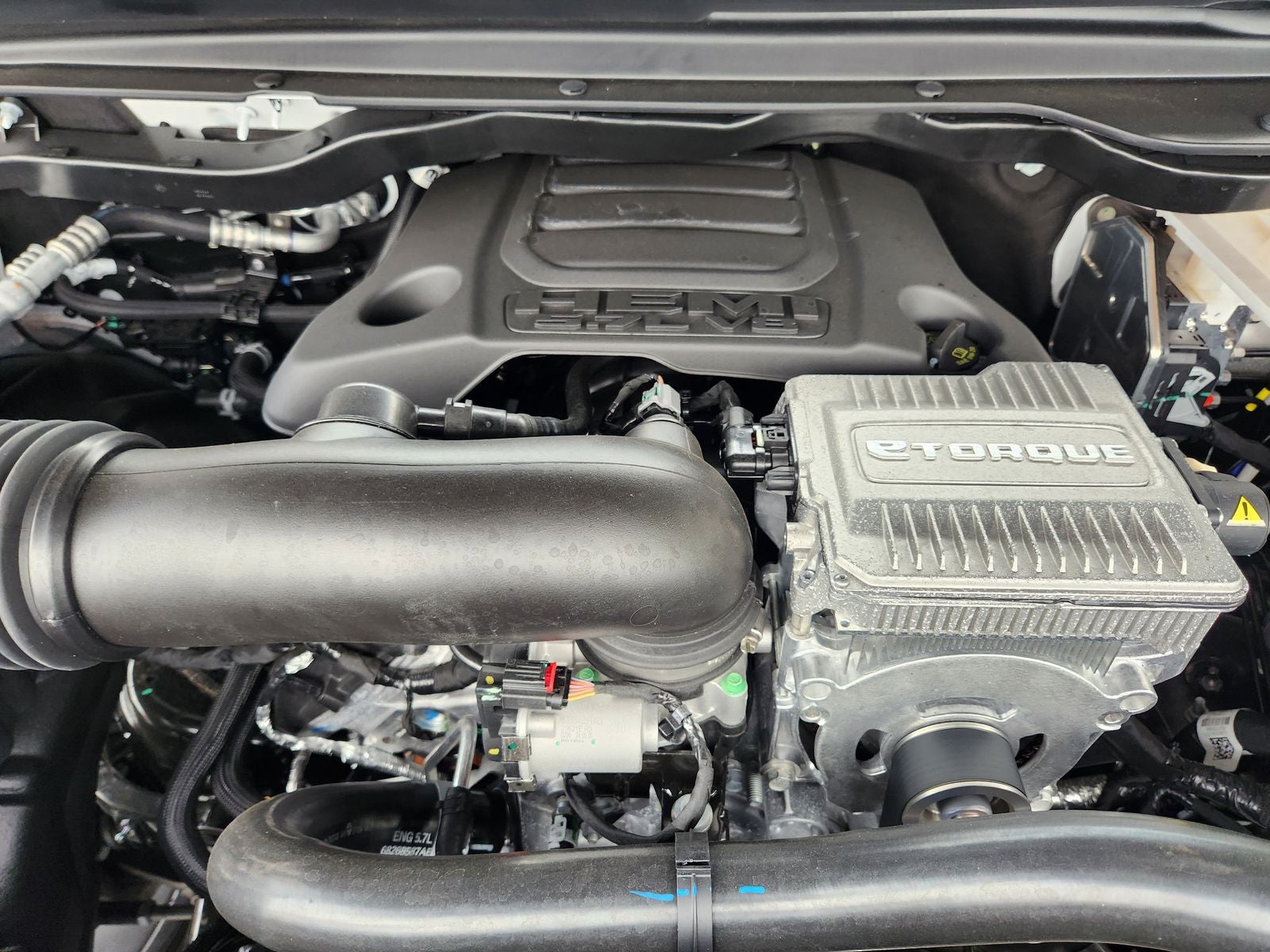 2026 RAM Ram 1500 RAM 1500 LONE STAR CREW CAB 4X4 5'7' BOX