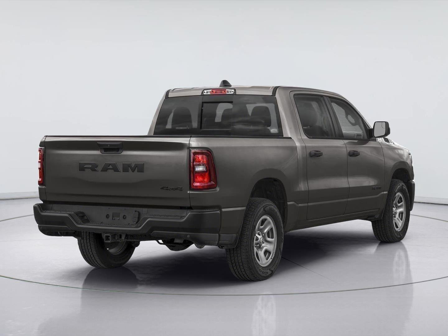 2026 RAM Ram 1500 RAM 1500 EXPRESS CREW CAB 4X4 5'7' BOX