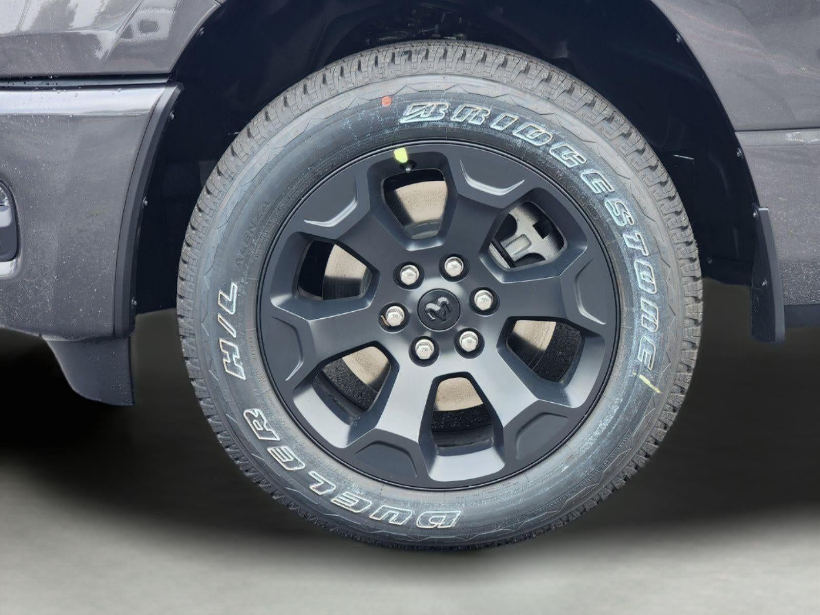 2026 RAM Ram 1500 RAM 1500 EXPRESS CREW CAB 4X4 5'7' BOX