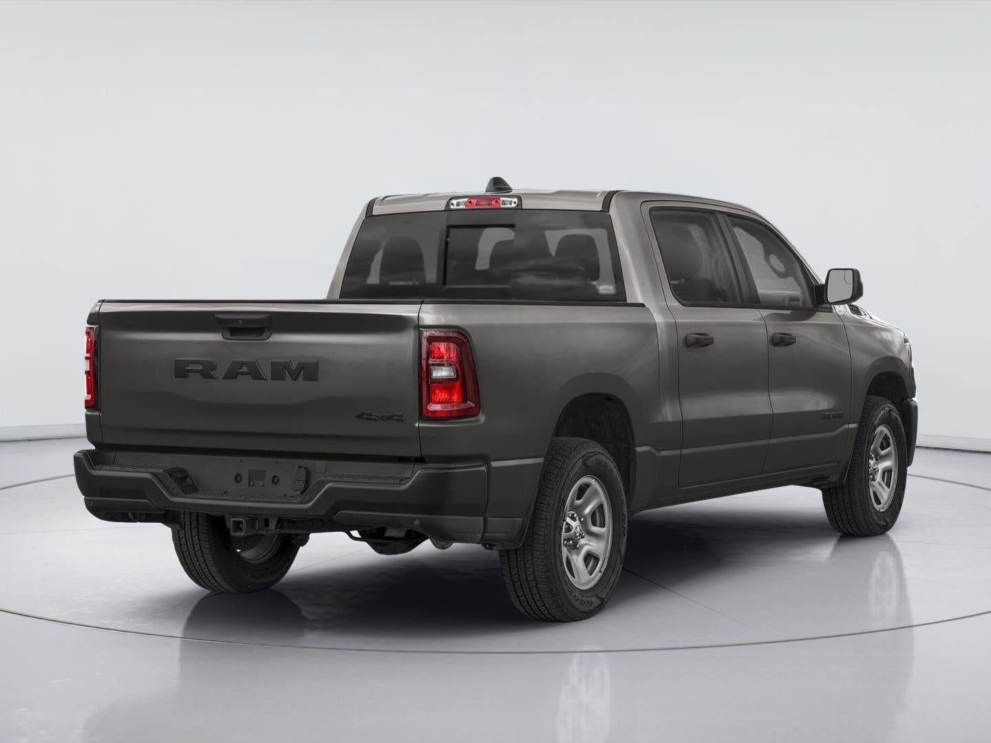 2026 RAM Ram 1500 RAM 1500 EXPRESS CREW CAB 4X4 5'7' BOX