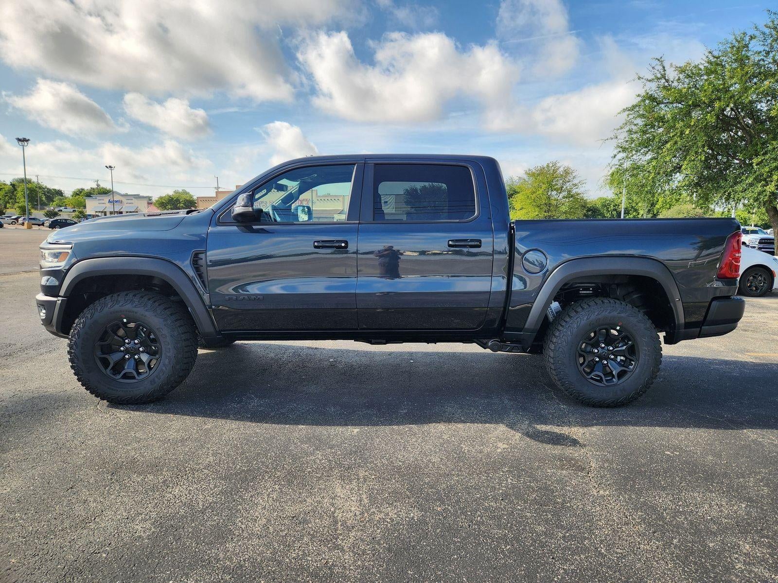 2026 RAM Ram 1500 RAM 1500 RHO CREW CAB 4X4 5'7' BOX