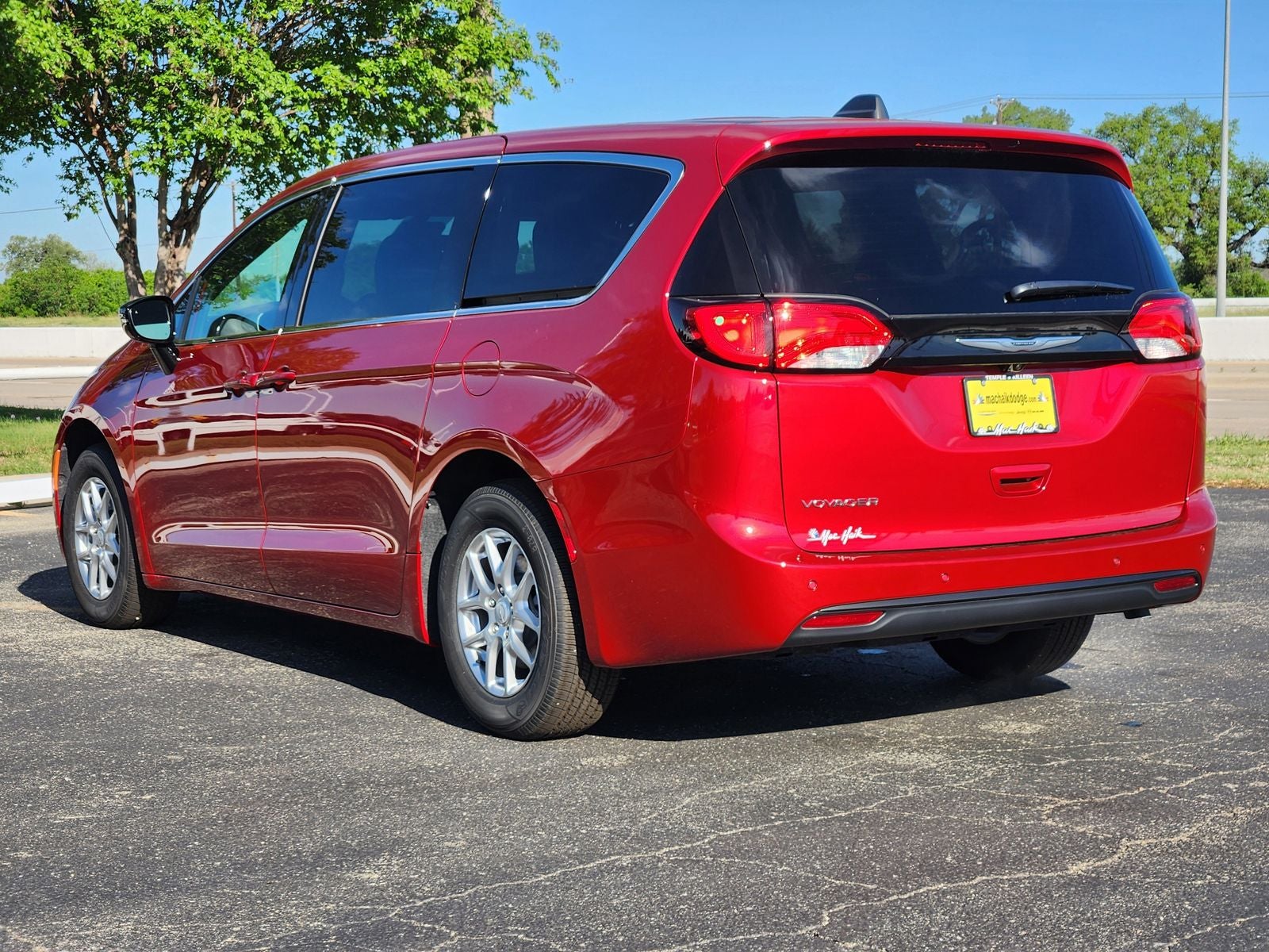 2026 Chrysler Voyager VOYAGER LX