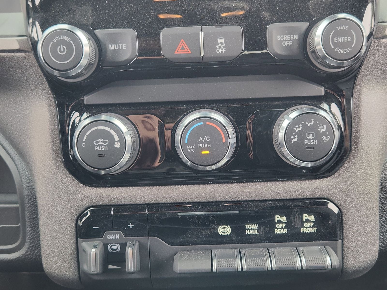 2025 RAM Ram 2500 RAM 2500 TRADESMAN CREW CAB 4X2 8' BOX