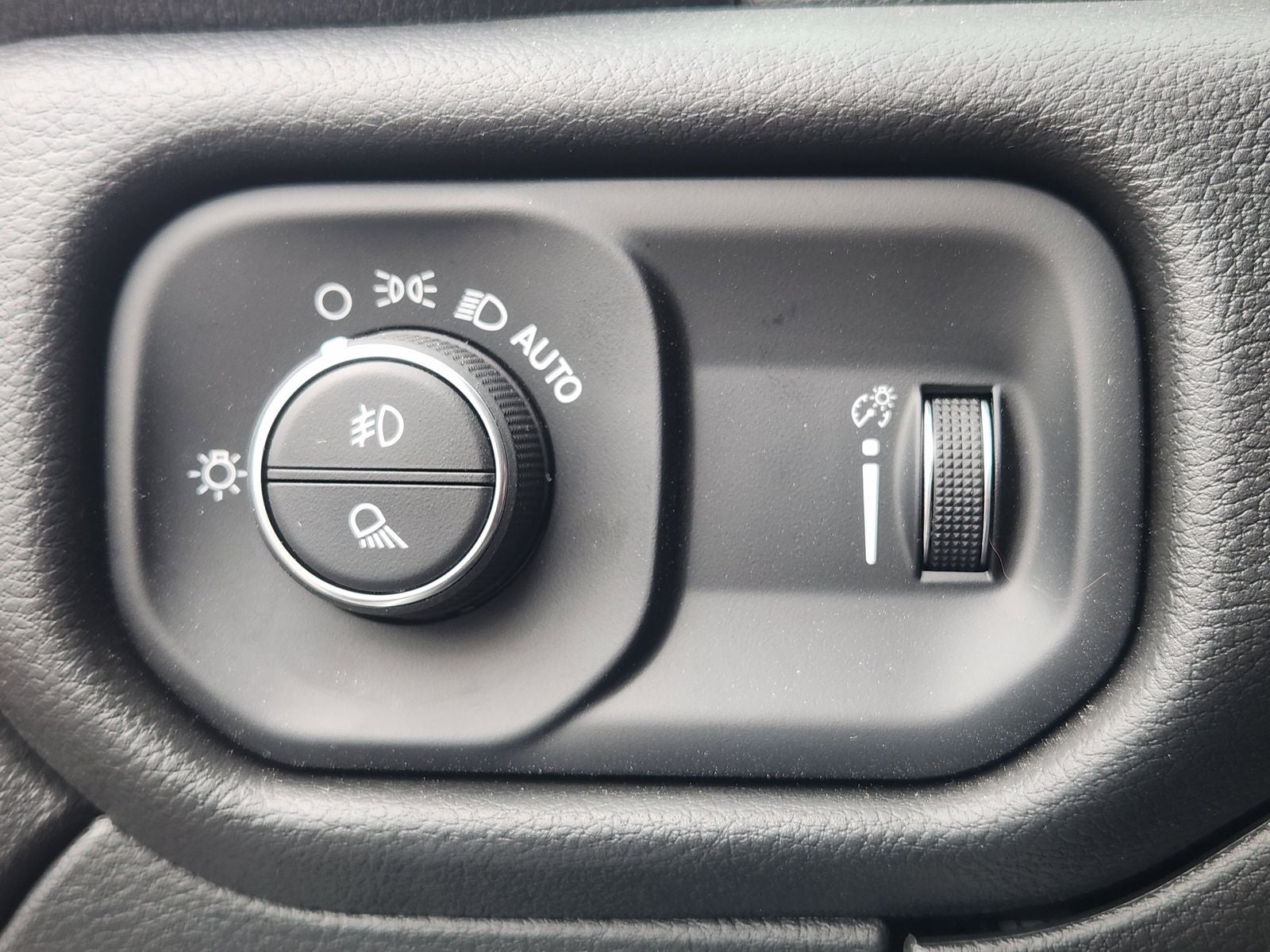 2025 RAM Ram 2500 RAM 2500 TRADESMAN CREW CAB 4X2 8' BOX