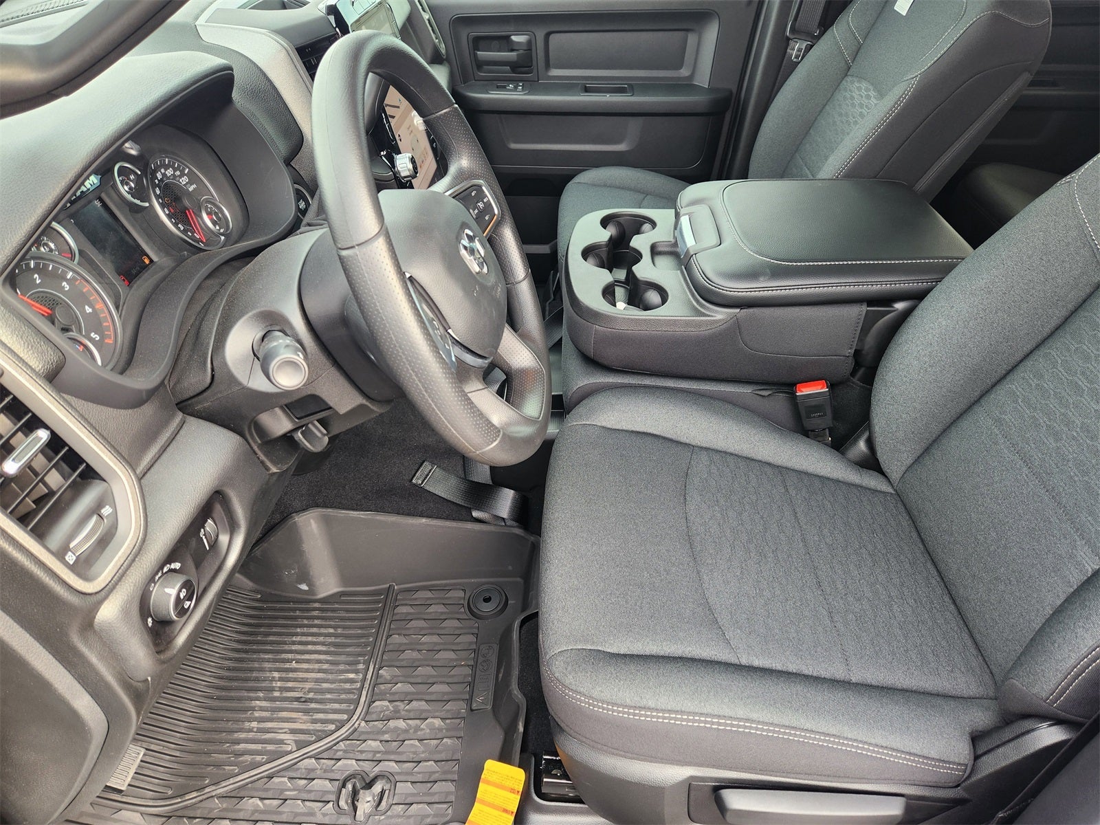 2026 RAM Ram 2500 RAM 2500 TRADESMAN CREW CAB 4X4 6'4' BOX