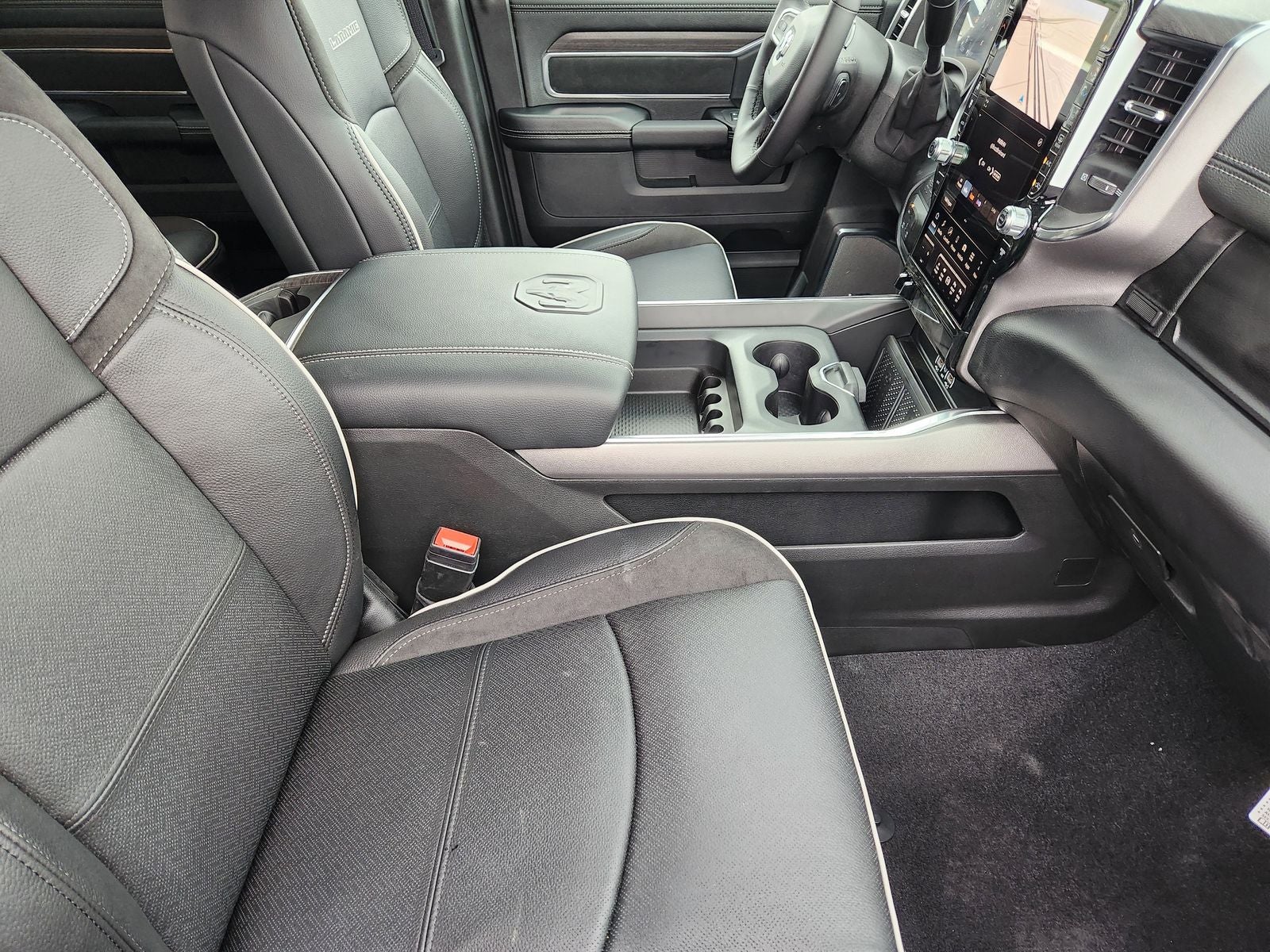 2026 RAM Ram 3500 RAM 3500 LARAMIE CREW CAB 4X4 8' BOX