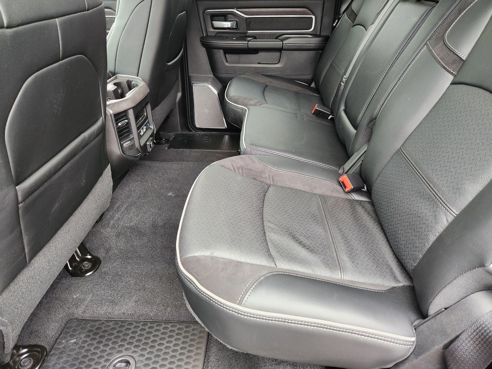 2026 RAM Ram 3500 RAM 3500 LARAMIE CREW CAB 4X4 8' BOX