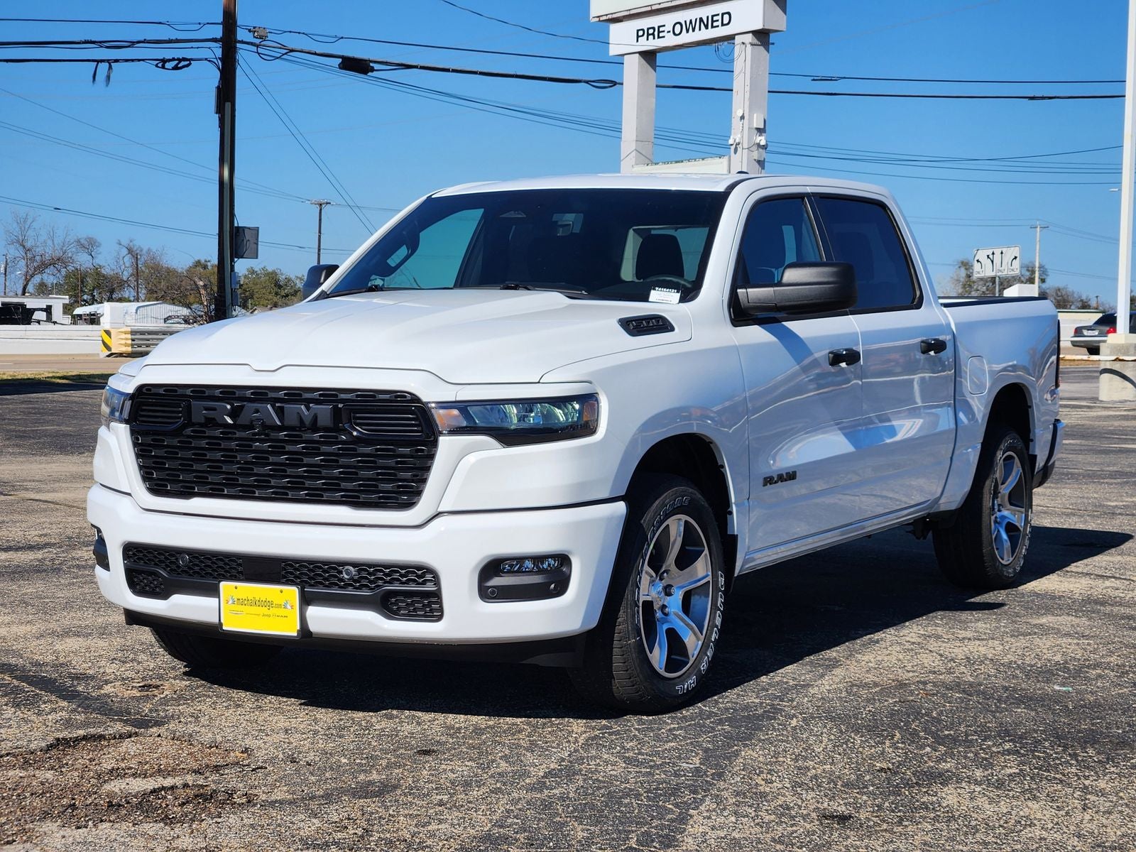 2026 RAM Ram 1500 RAM 1500 EXPRESS CREW CAB 4X2 5'7' BOX