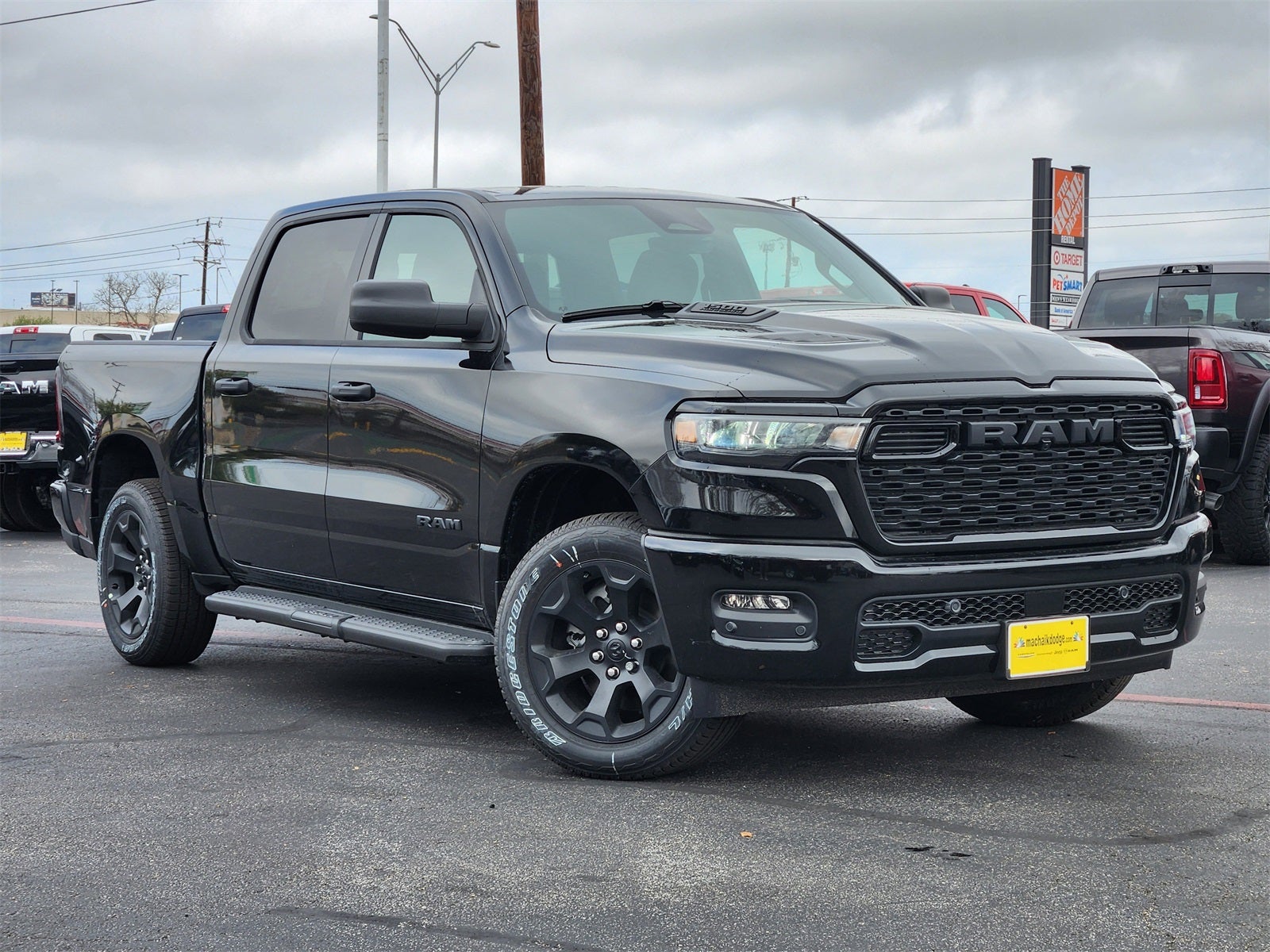 2026 RAM Ram 1500 RAM 1500 EXPRESS CREW CAB 4X4 5'7' BOX