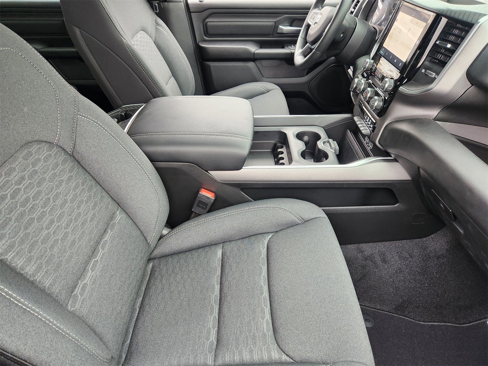 2026 RAM Ram 1500 RAM 1500 EXPRESS CREW CAB 4X4 5'7' BOX