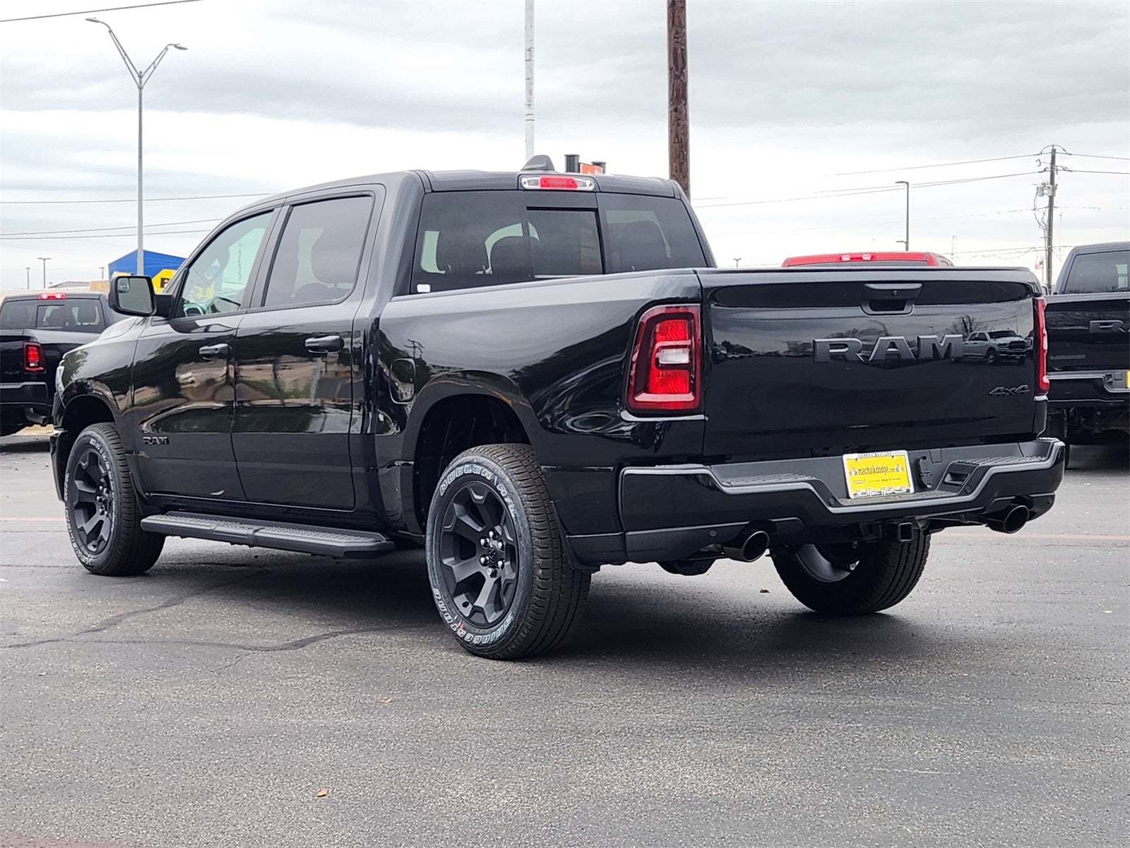 2026 RAM Ram 1500 RAM 1500 EXPRESS CREW CAB 4X4 5'7' BOX