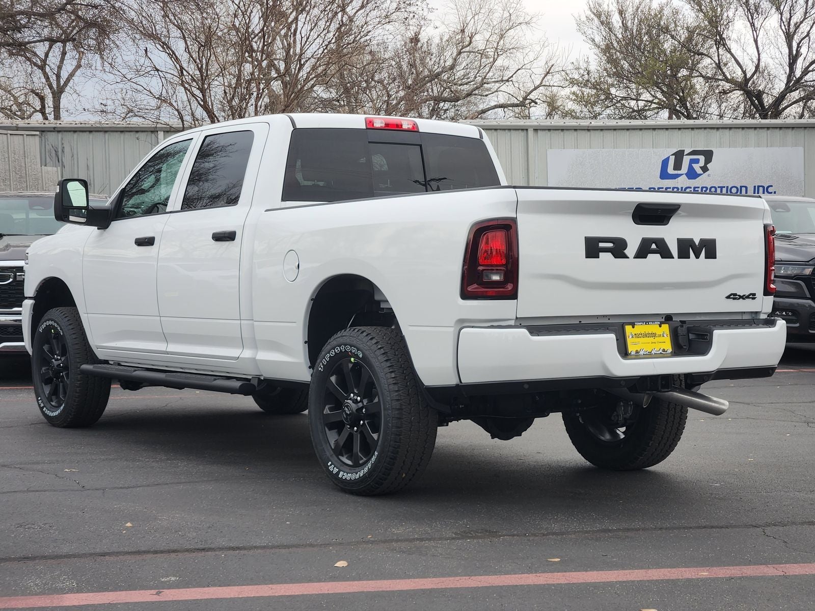 2026 RAM Ram 2500 RAM 2500 BLACK EXPRESS CREW CAB 4X4 6'4' BOX