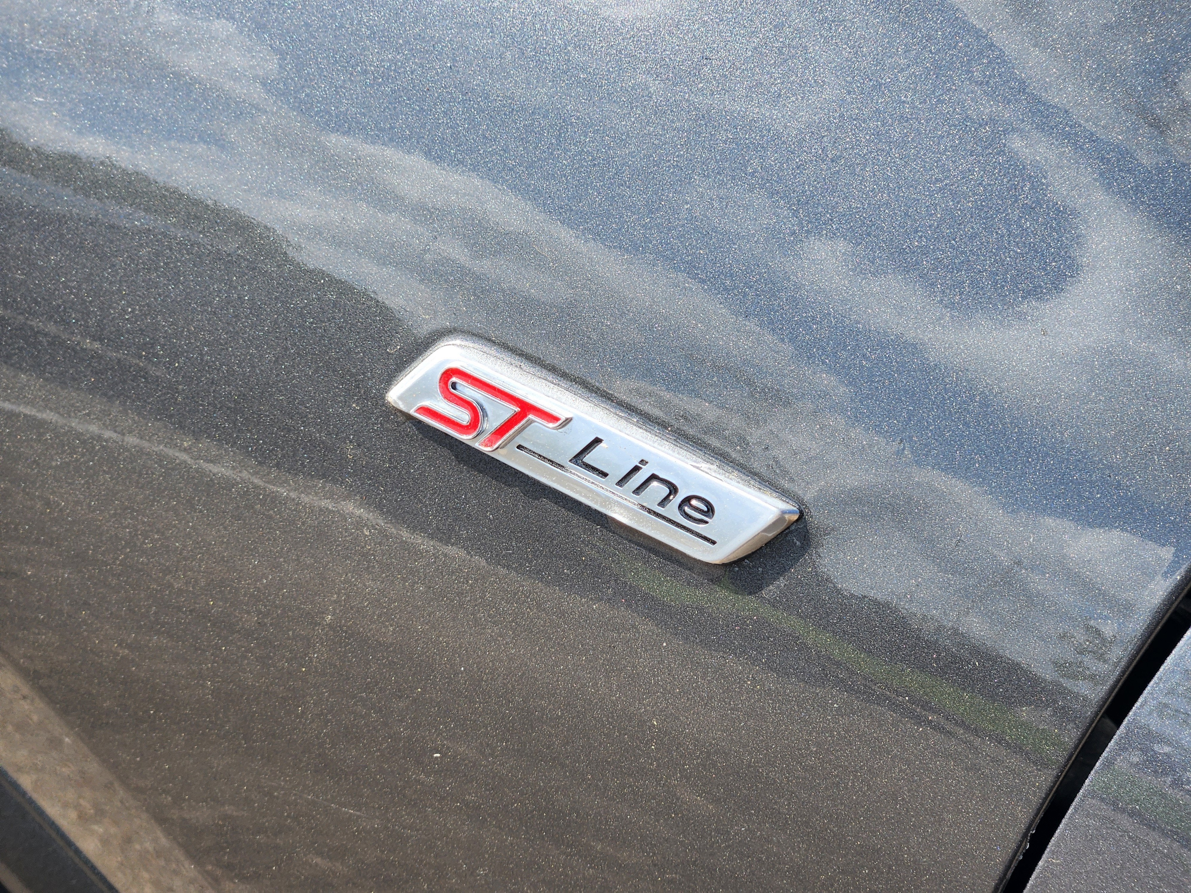 2025 Ford Escape ST-Line