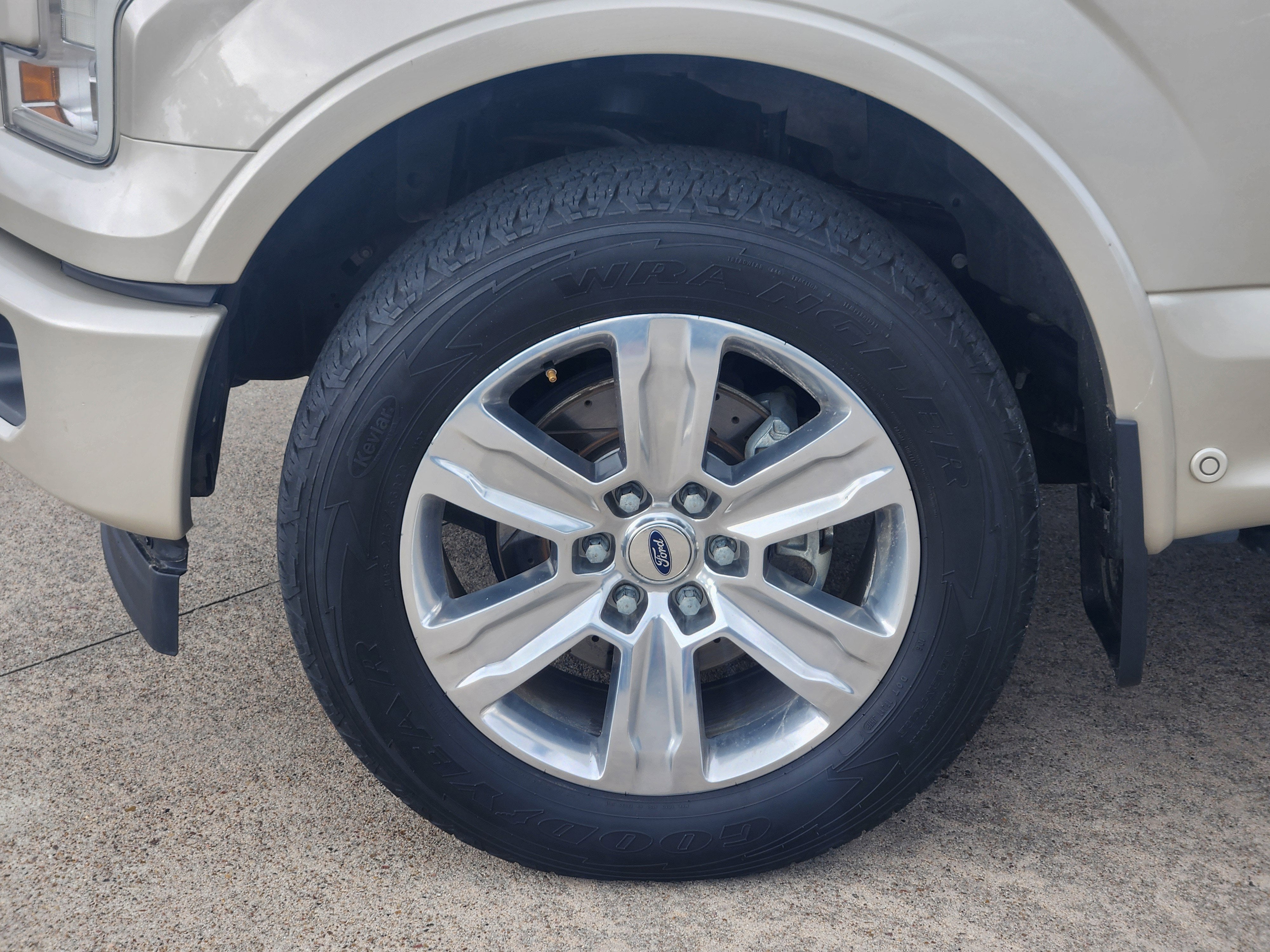 2017 Ford F-150 Platinum