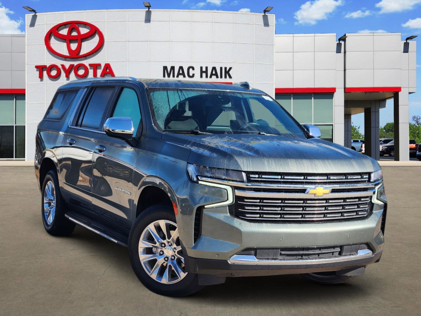 2023 Chevrolet Suburban Premier