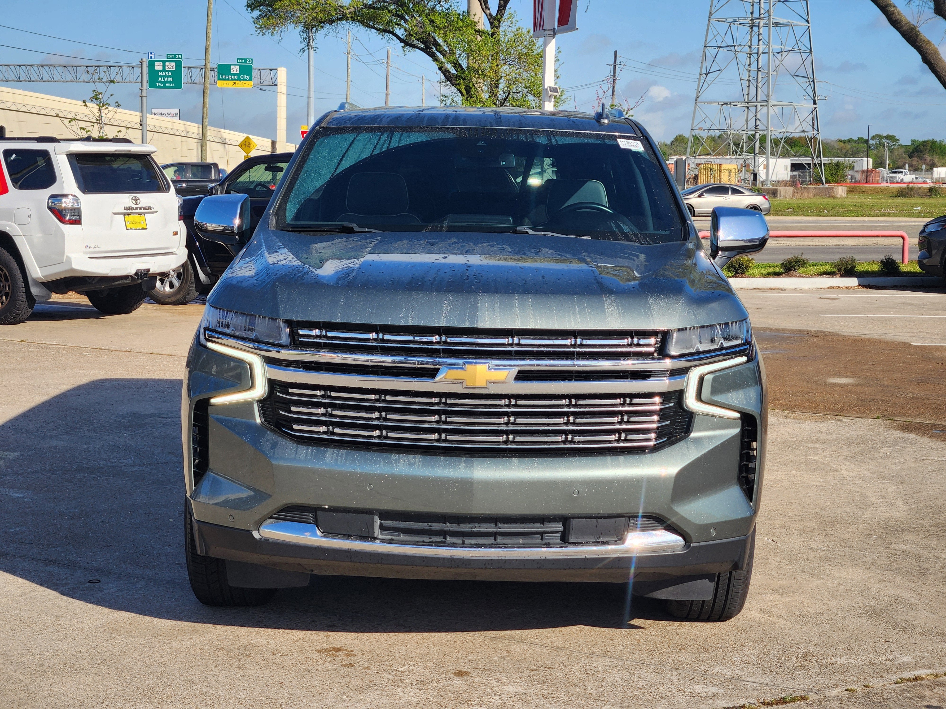 2023 Chevrolet Suburban Premier