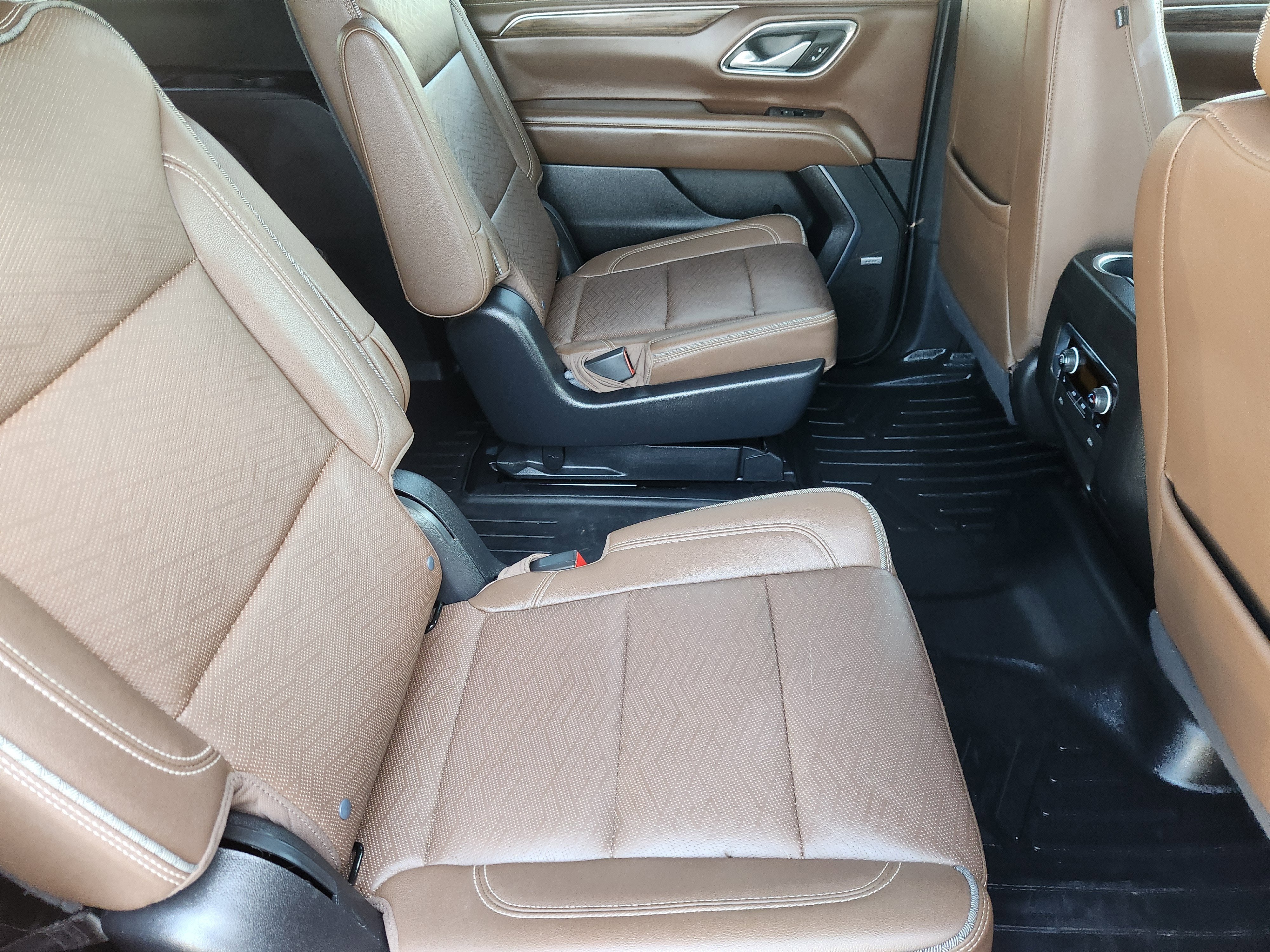 2022 Chevrolet Suburban High Country