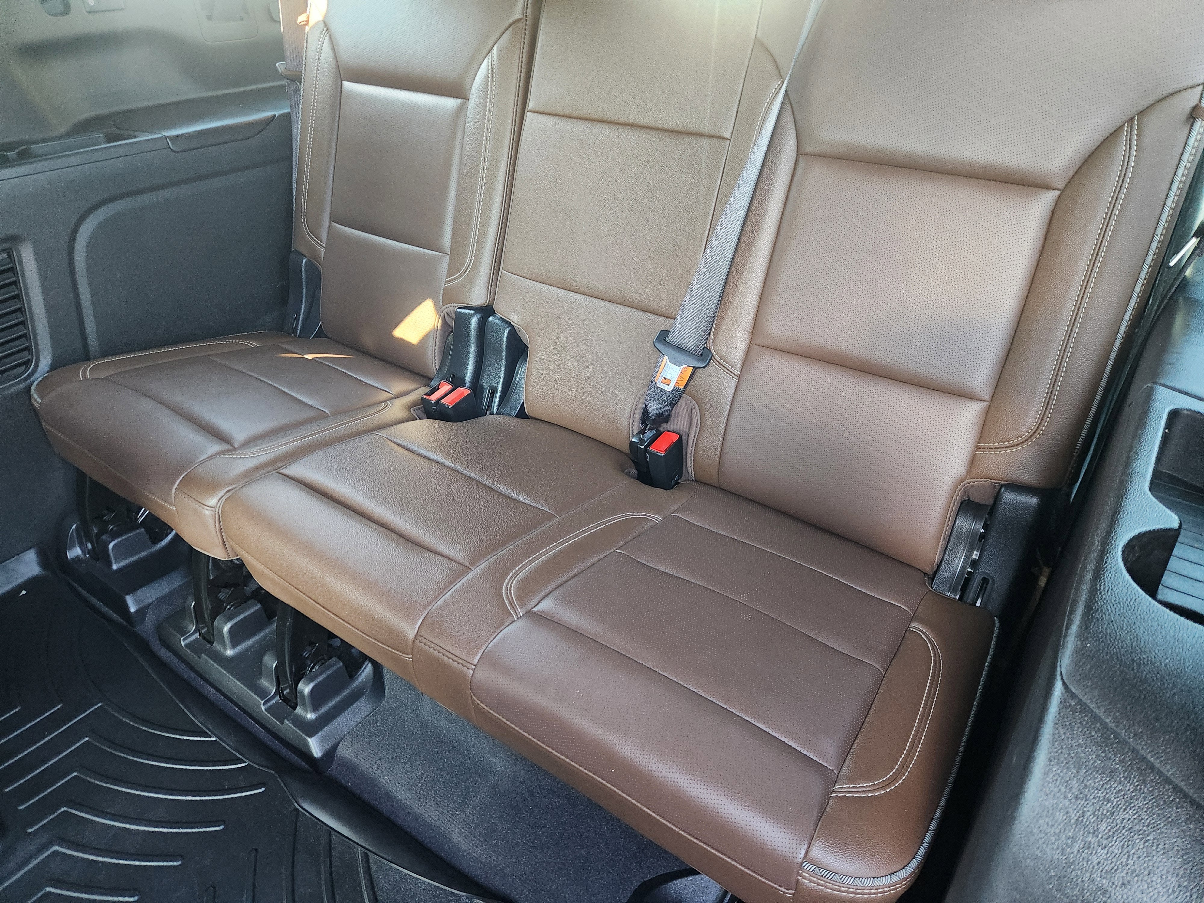 2022 Chevrolet Suburban High Country