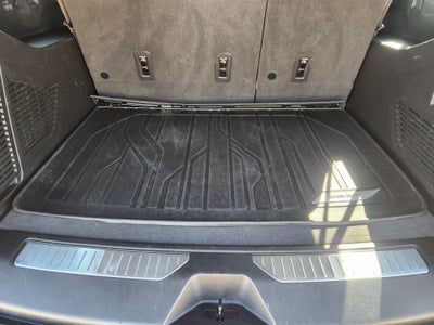 2022 Chevrolet Suburban High Country