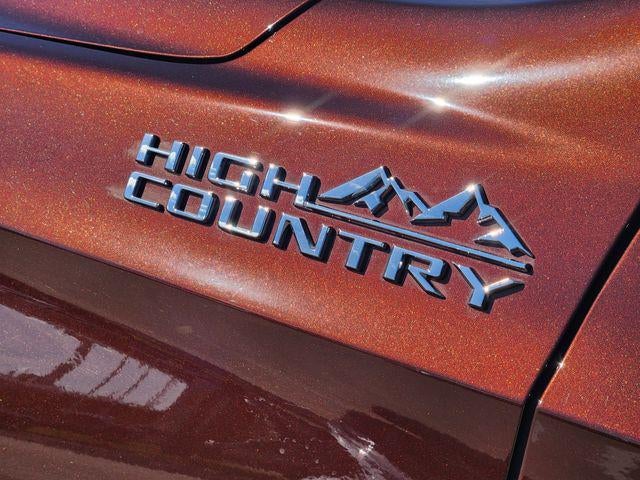 2022 Chevrolet Suburban High Country