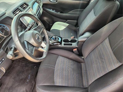 2022 Nissan LEAF SV