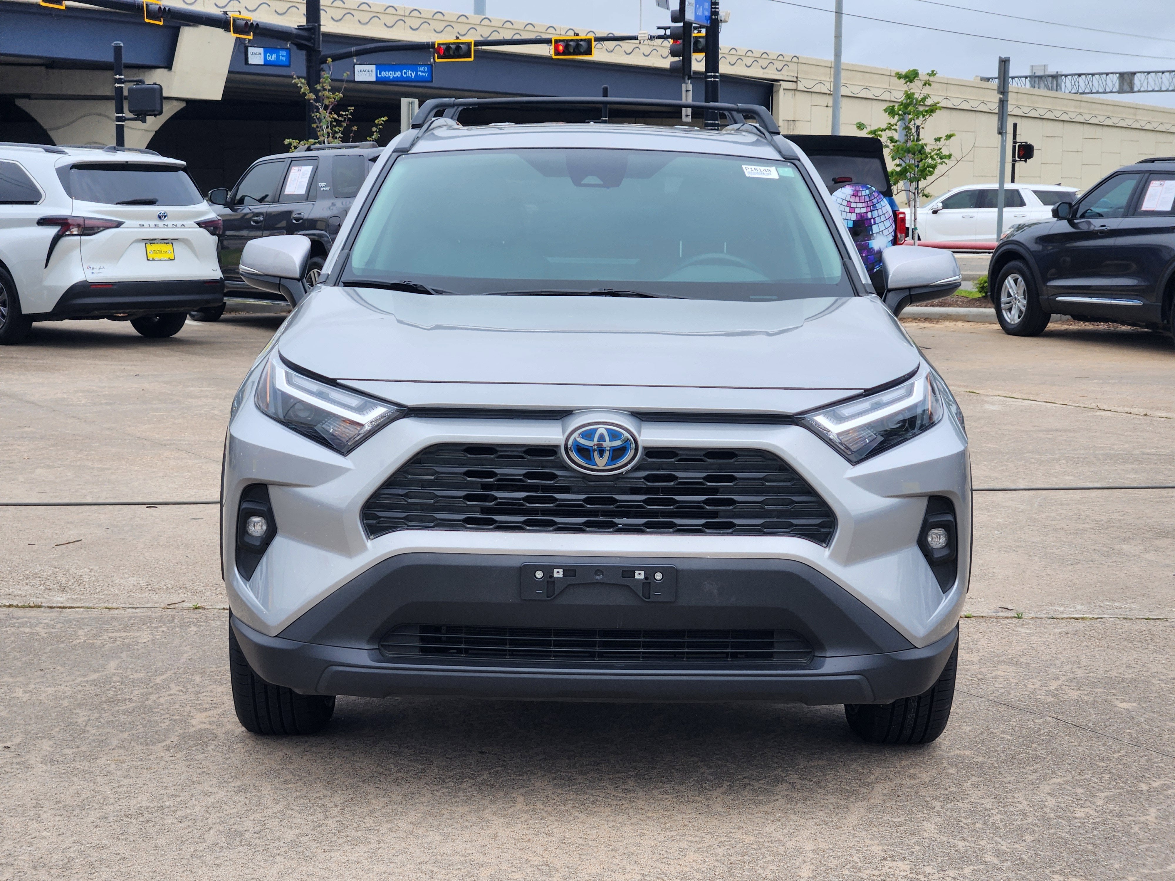 2024 Toyota RAV4 Hybrid XLE Premium