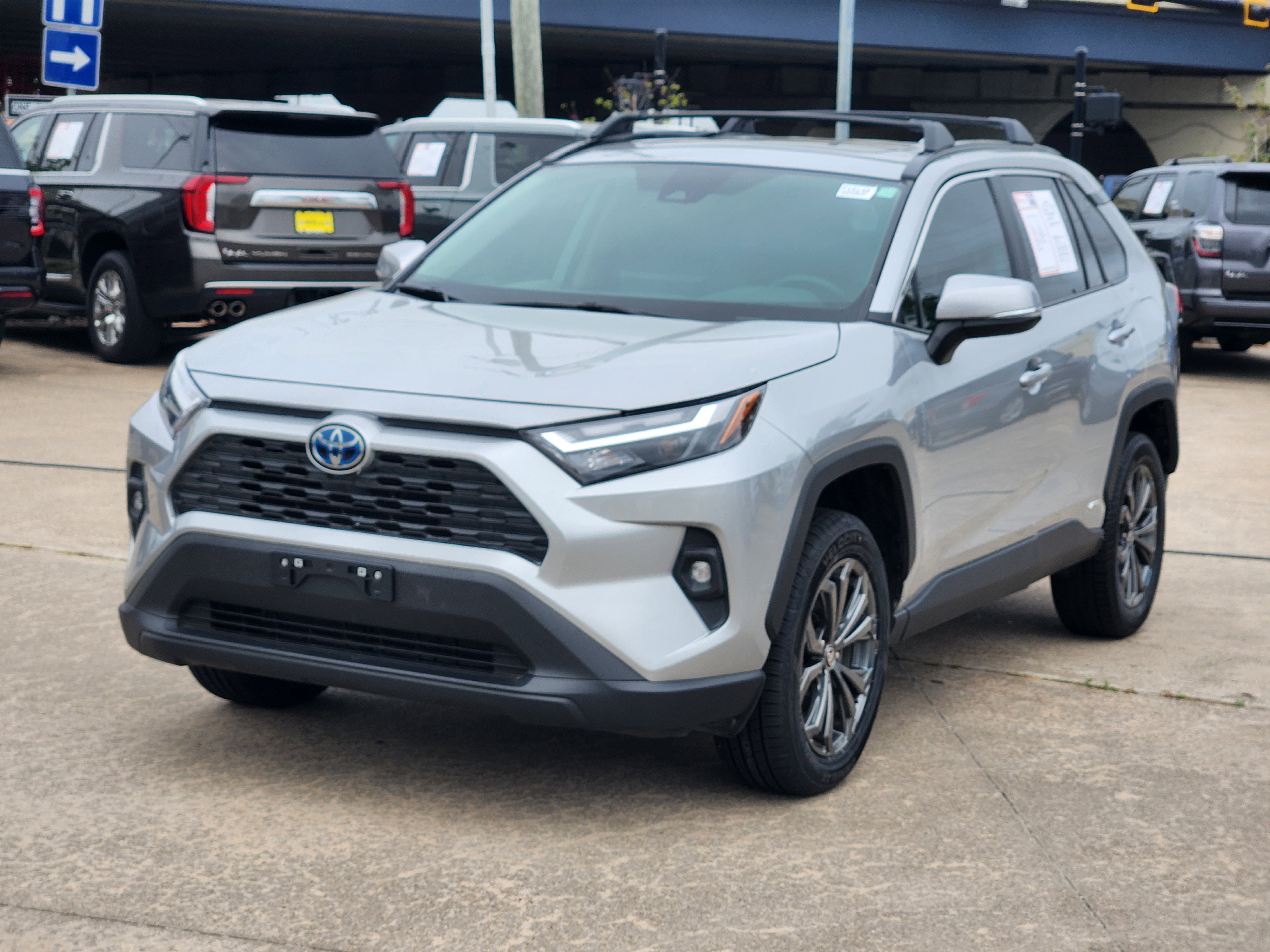2024 Toyota RAV4 Hybrid XLE Premium