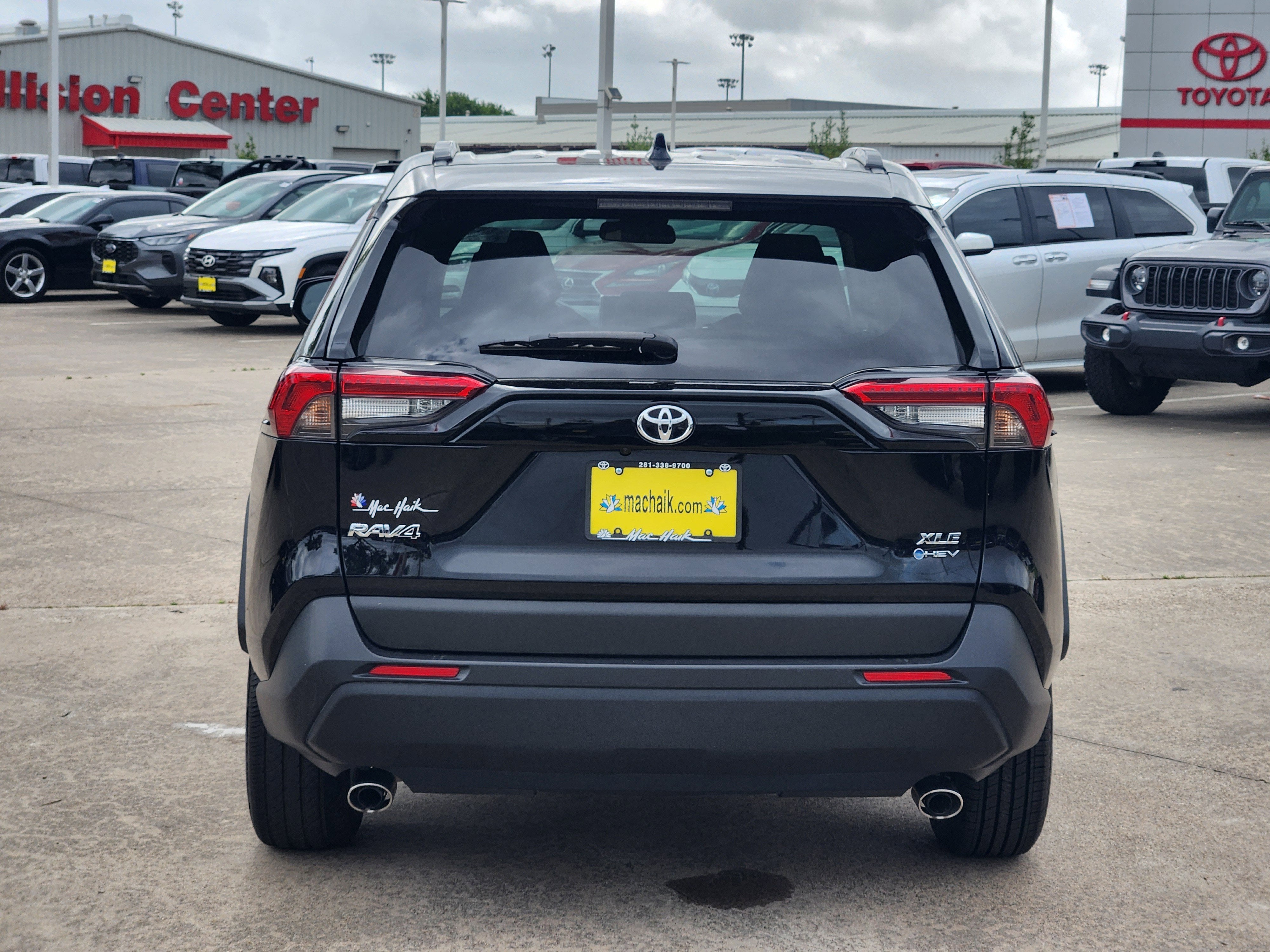 2025 Toyota RAV4 Hybrid XLE