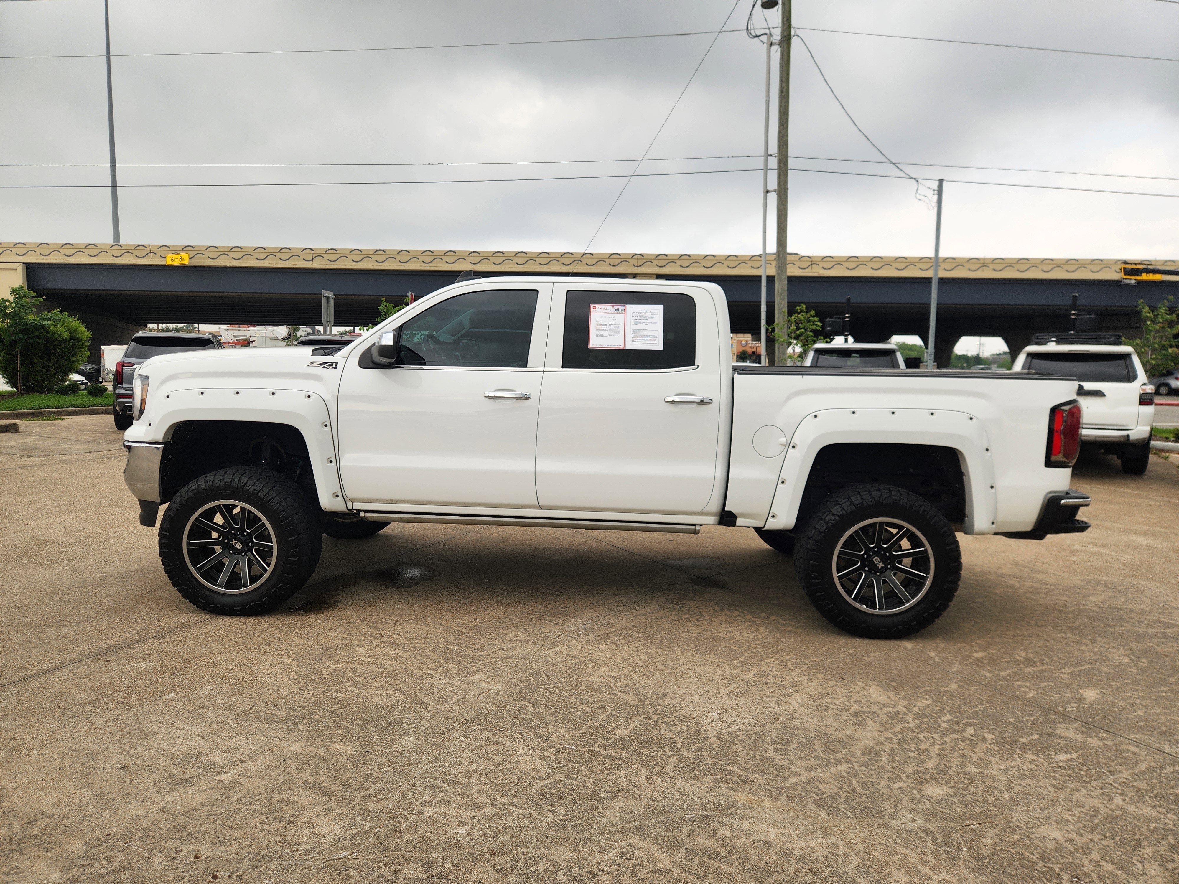 2018 GMC Sierra 1500 SLT LIFTED